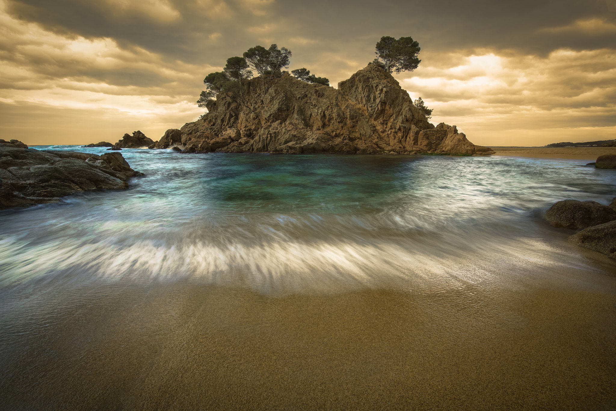 Sony a7R II + Sony Vario-Tessar T* FE 16-35mm F4 ZA OSS sample photo. Ethereal quietness photography