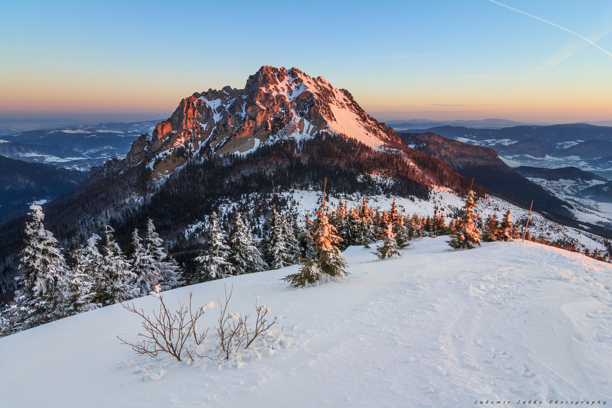Tokina AT-X Pro 12-24mm F4 (IF) DX sample photo. Peak veľký rozsutec photography
