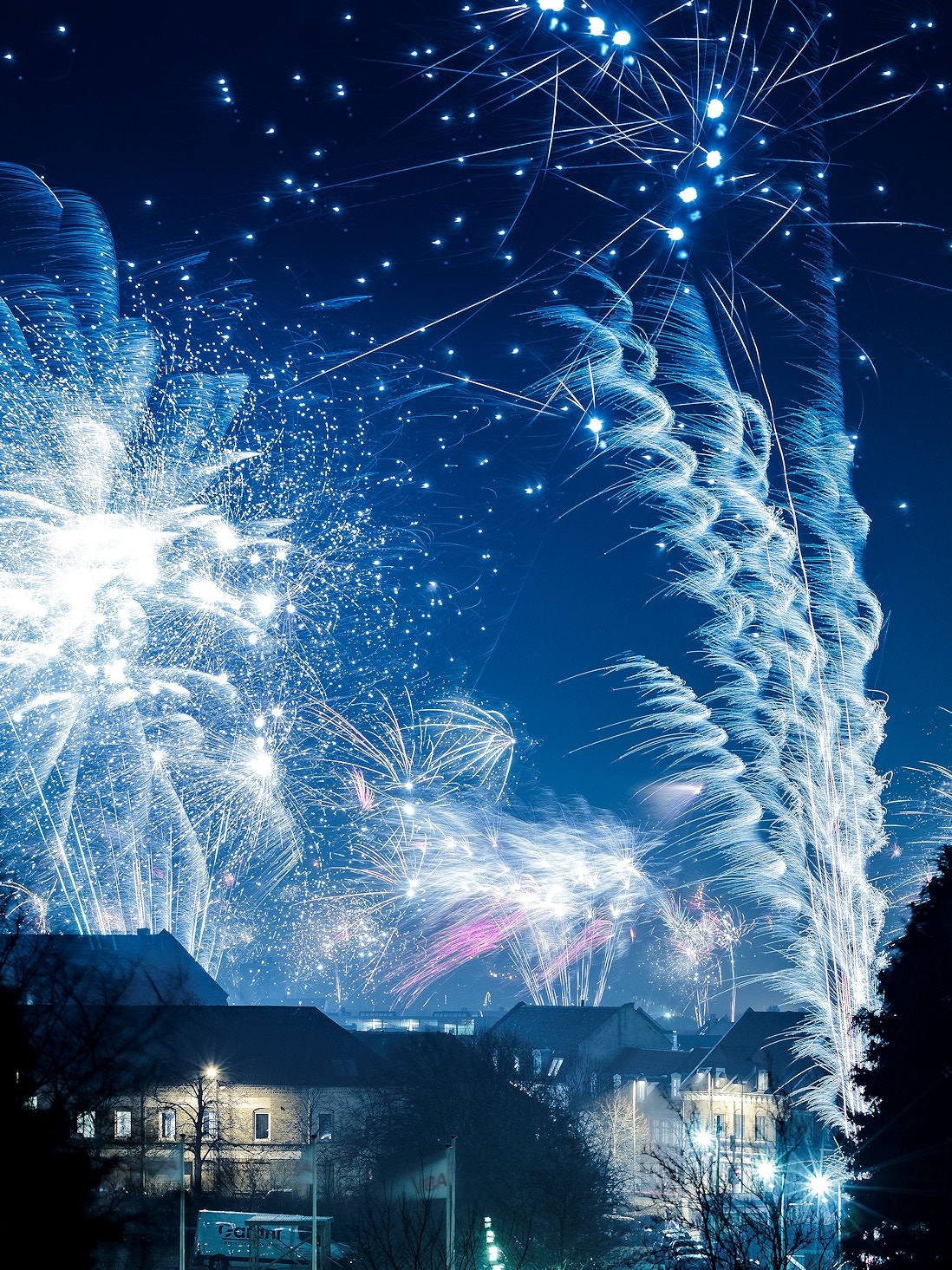 Canon EOS 80D + Canon EF 70-200mm F4L IS USM sample photo. New years eve ll photography