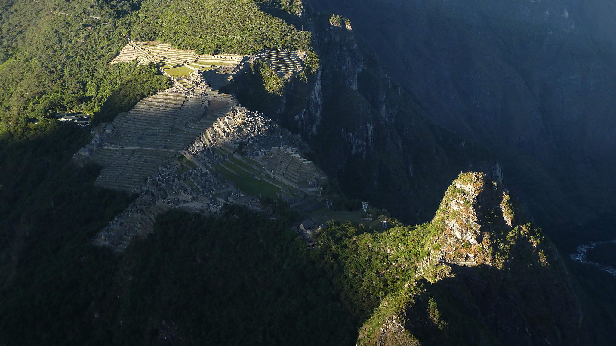 Panasonic Lumix DMC-ZS5 (Lumix DMC-TZ8) sample photo. Sunrising on machu picchu photography