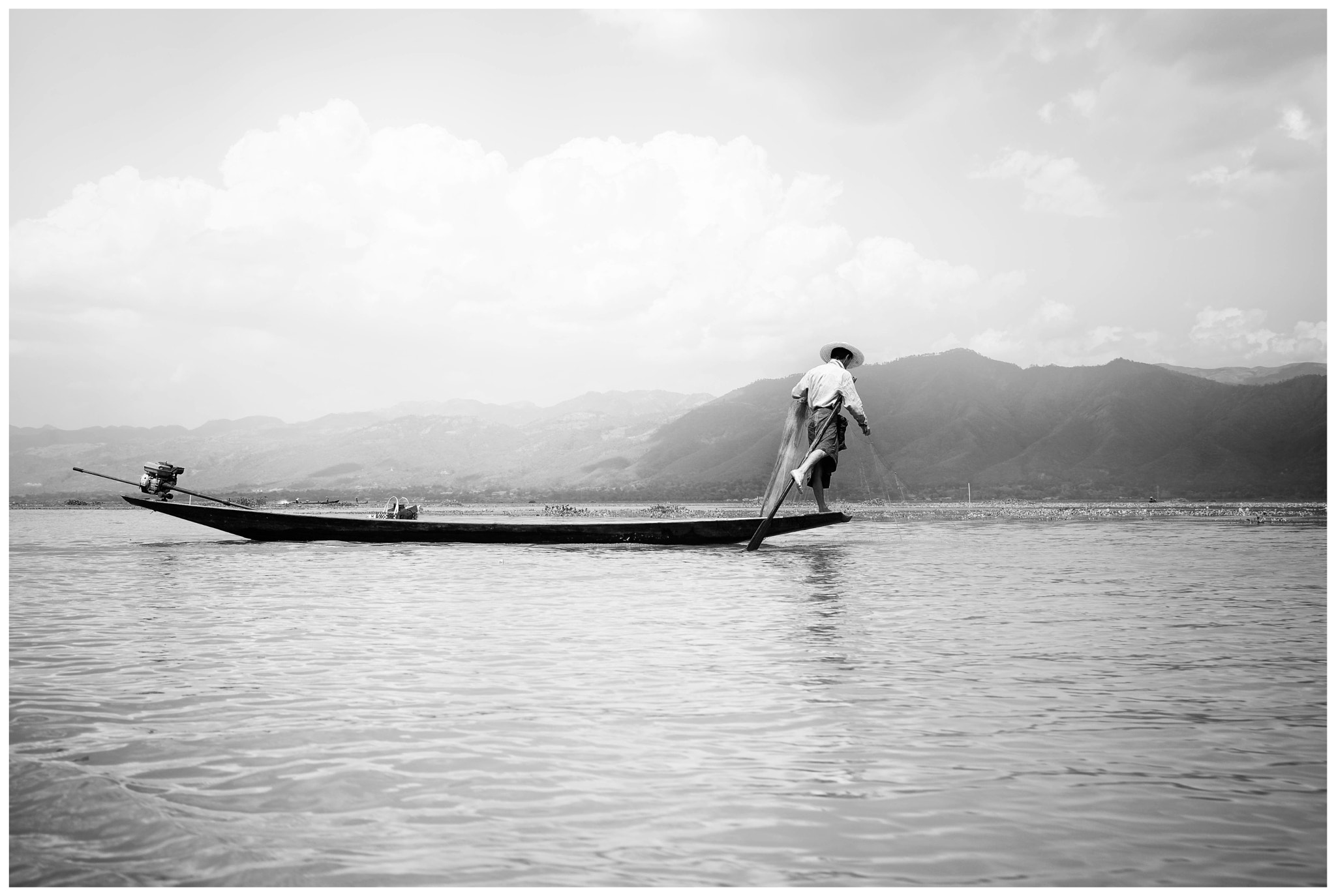 Nikon D600 sample photo. Traditional fishing at inle lake photography