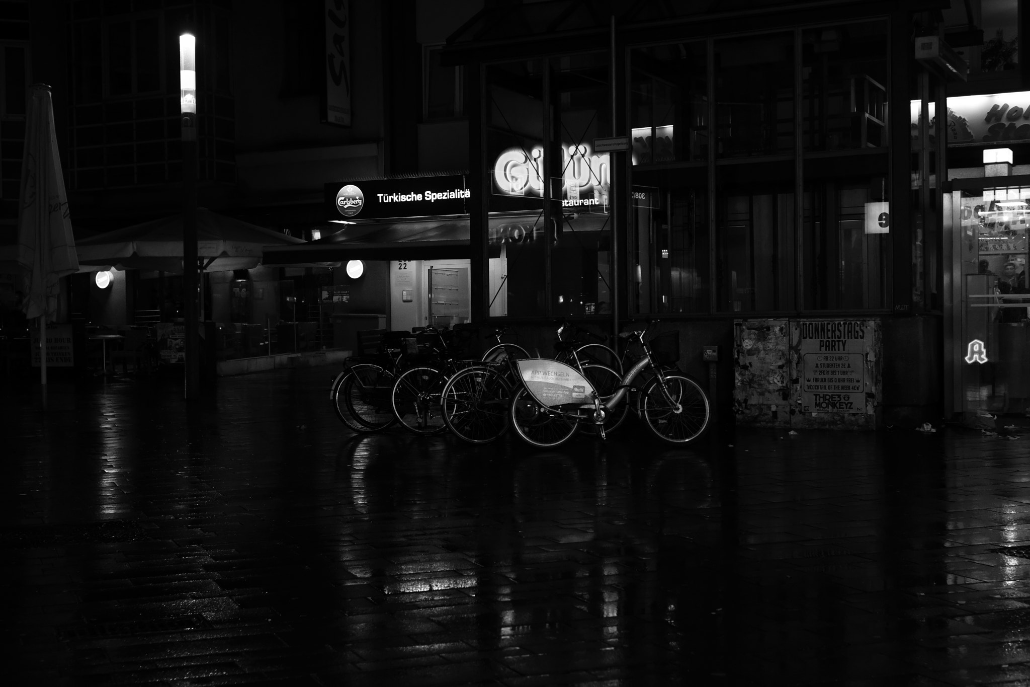 ZEISS Touit 32mm F1.8 sample photo. Rainy night in bochum 2 photography