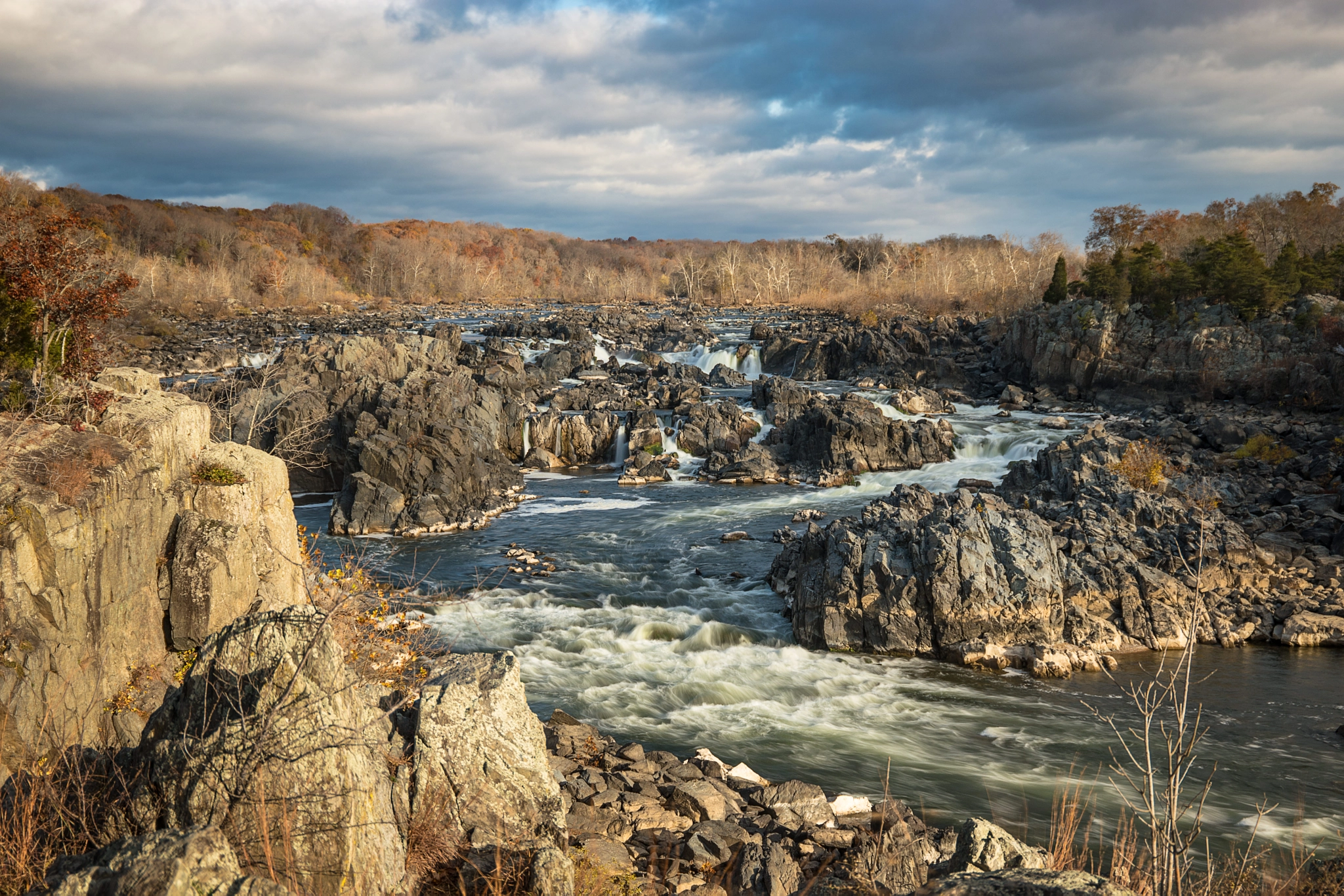 Samsung NX 16-50mm F2.0-2.8 S ED OIS sample photo. Great falls virginia photography