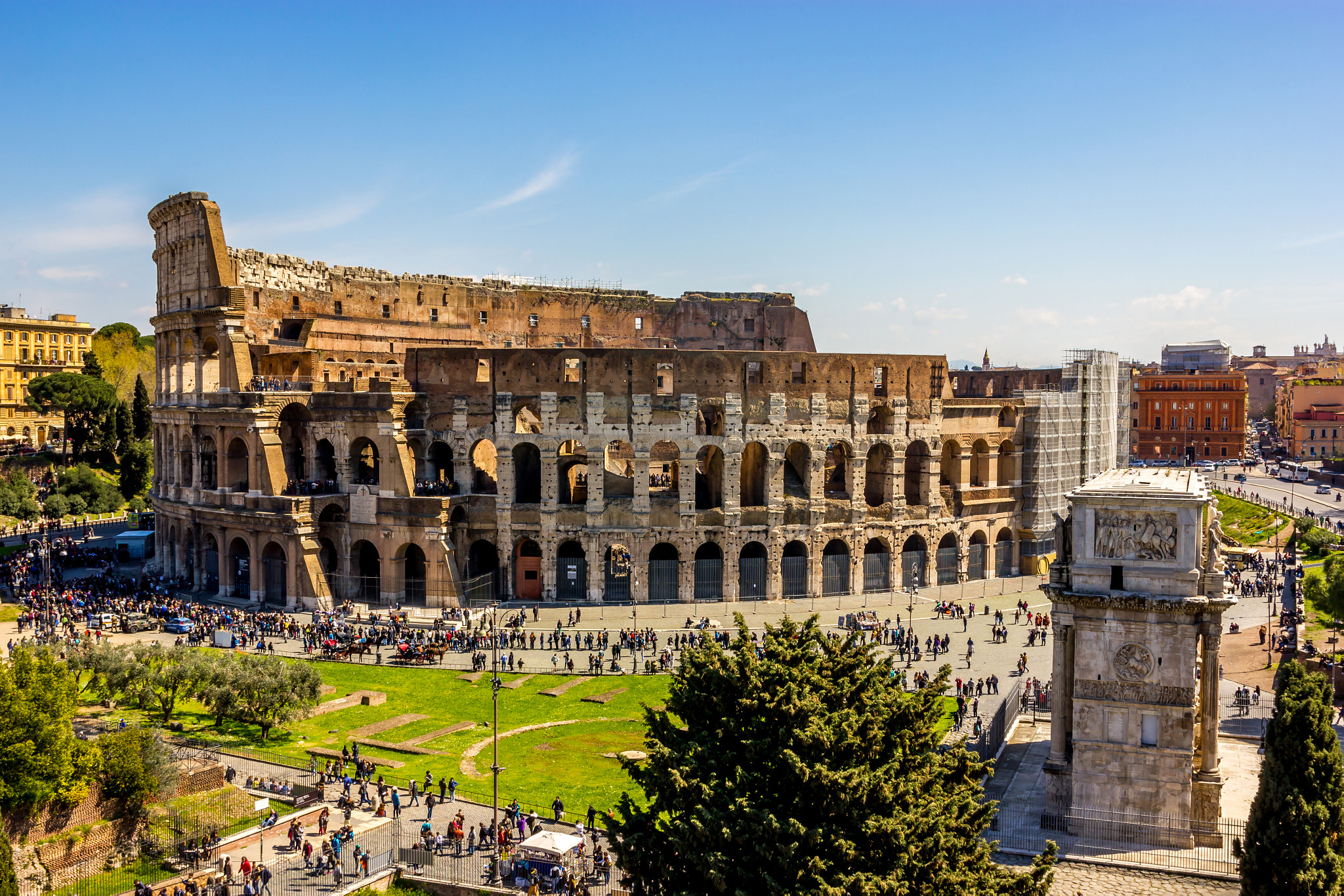 Canon EOS 550D (EOS Rebel T2i / EOS Kiss X4) sample photo. The colosseum, rome photography