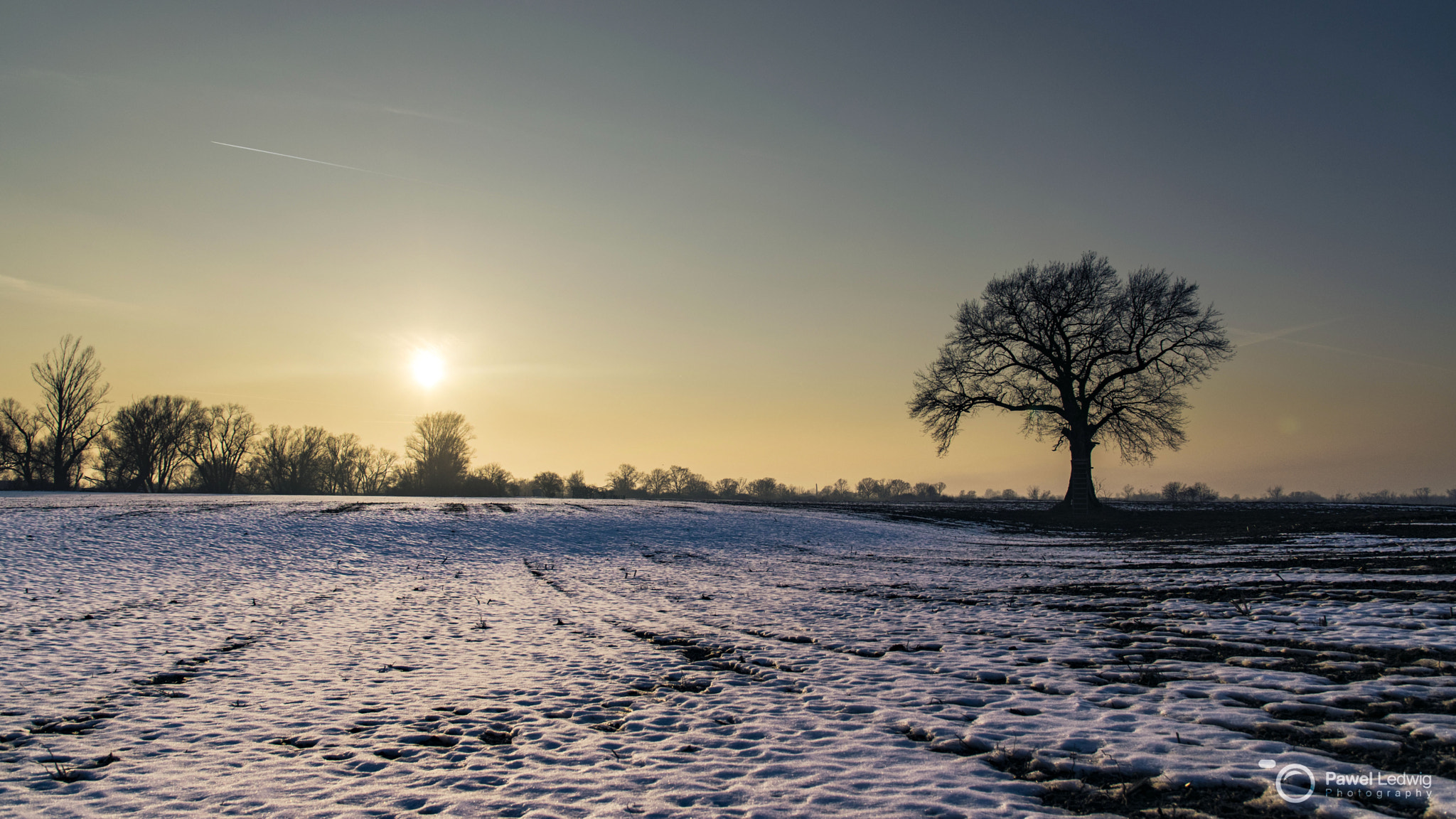 Sigma 17-70mm F2.8-4 DC Macro OS HSM | C sample photo. Sunset on snowy farmland photography