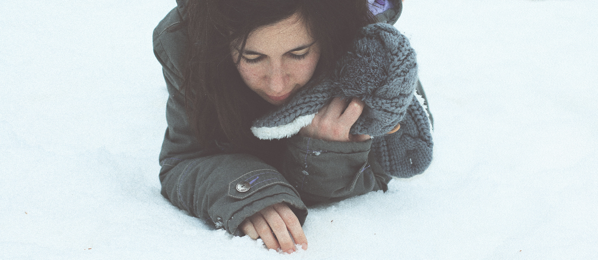 Canon EOS 760D (EOS Rebel T6s / EOS 8000D) + Canon EF 50mm F1.4 USM sample photo. Snow photography