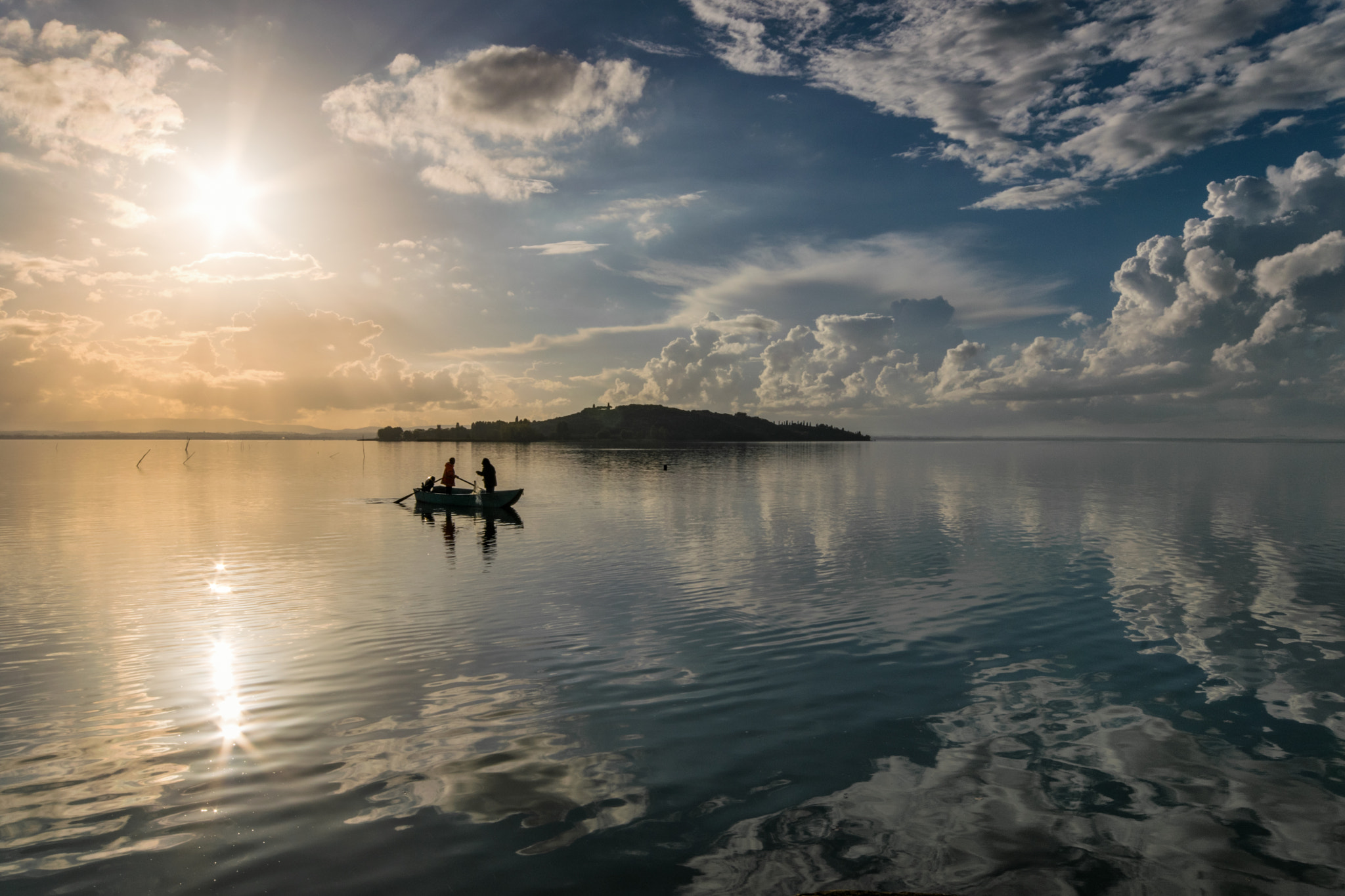 Nikon D5300 + Sigma 10-20mm F4-5.6 EX DC HSM sample photo. Pescatori di tramonti photography