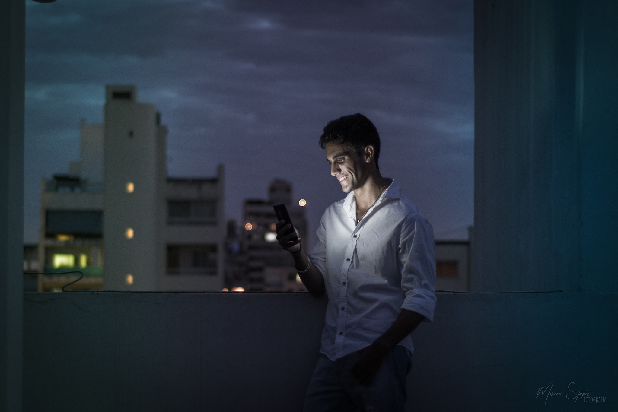 Nikon D3300 + Nikon AF Nikkor 50mm F1.8D sample photo. Santi photography