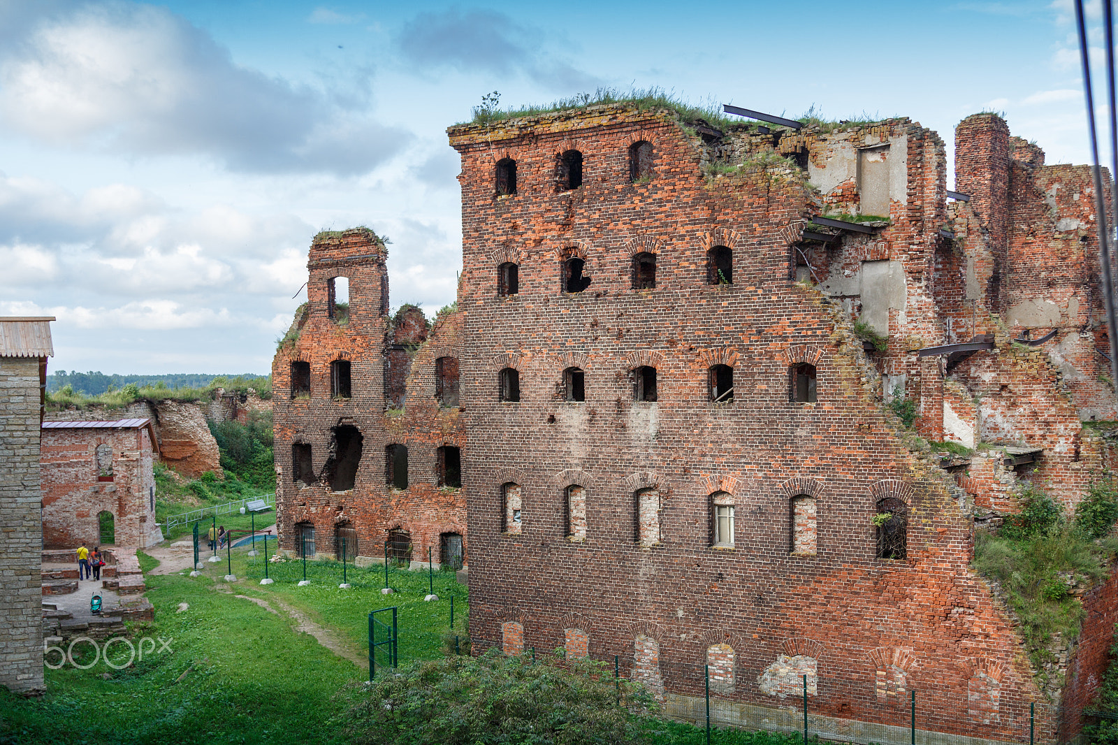 Canon EOS 650D (EOS Rebel T4i / EOS Kiss X6i) + Canon EF 24-105mm F4L IS USM sample photo. Oreshek castle panorama photography