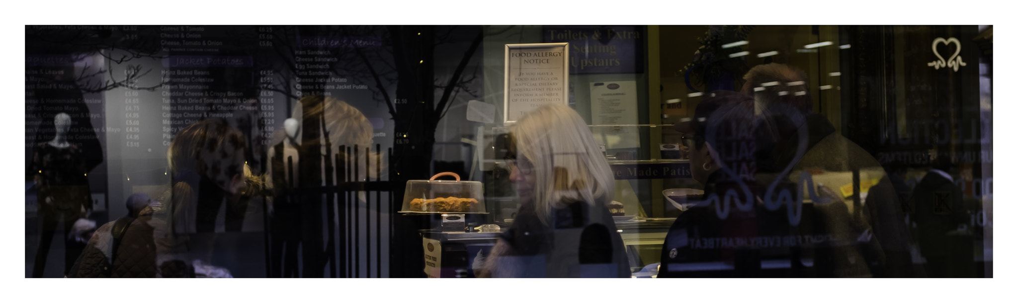 ZEISS Touit 32mm F1.8 sample photo. Reflect photography
