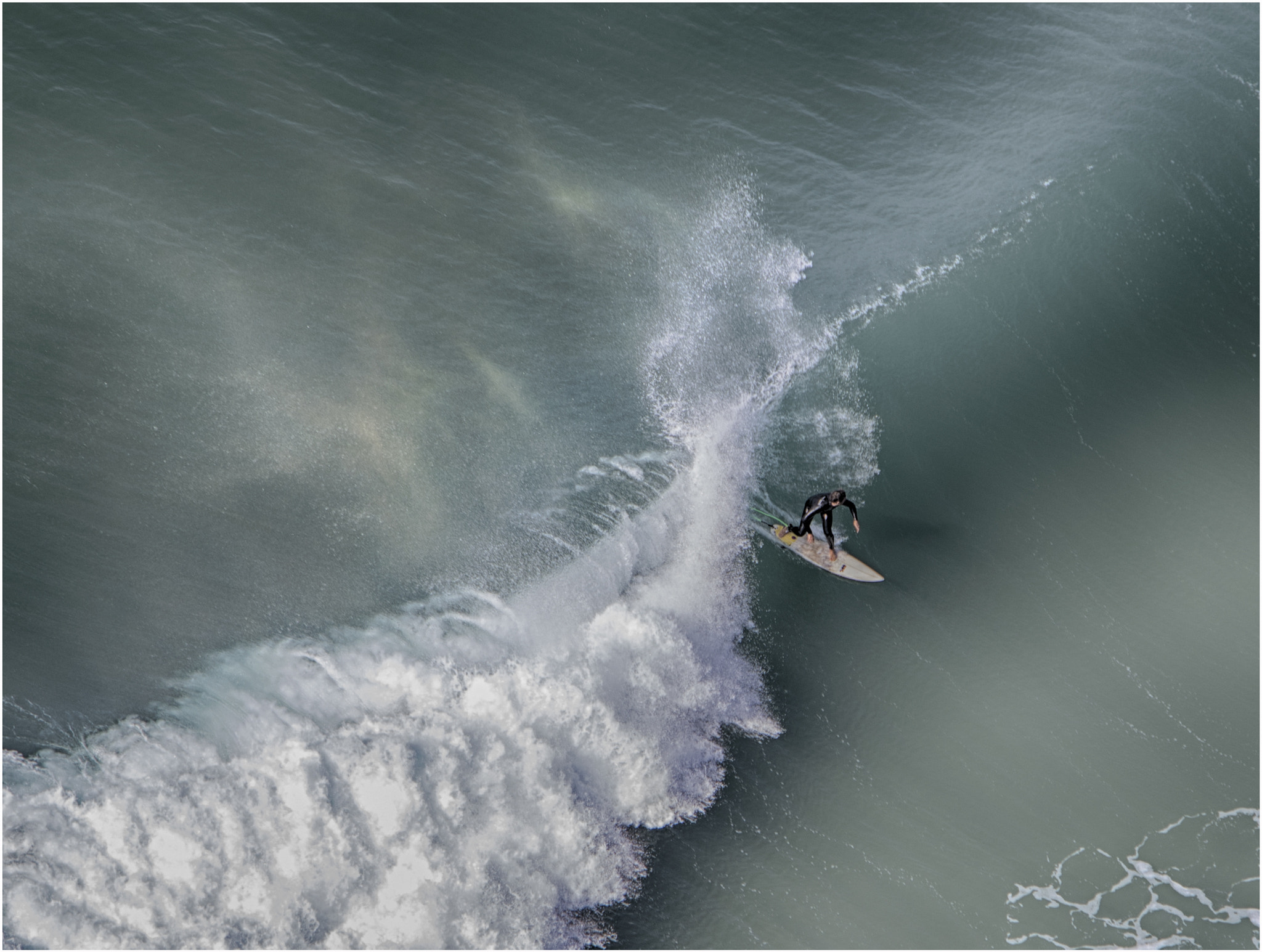 Canon EOS-1D X Mark II + Canon EF 70-200mm F2.8L IS USM sample photo. Lone atlantic surfer photography