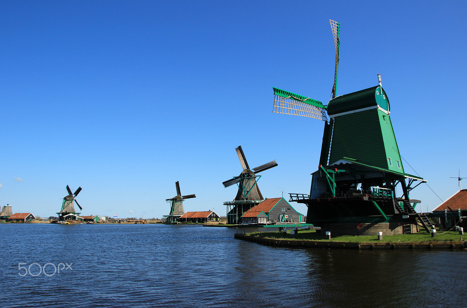 Canon EOS 600D (Rebel EOS T3i / EOS Kiss X5) + Sigma 17-70mm F2.8-4 DC Macro OS HSM | C sample photo. Windmills in holland photography