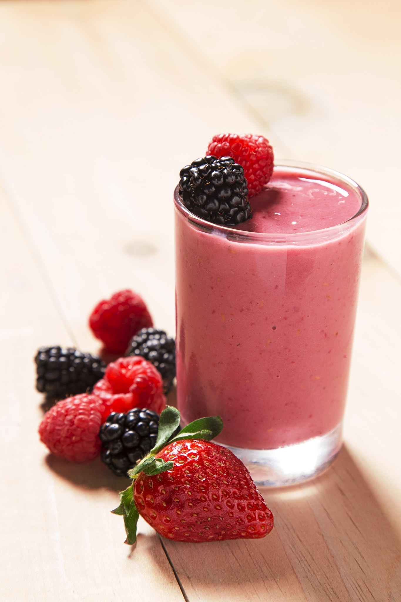 Canon EOS-1D X sample photo. Fresh fruit smoothie photography