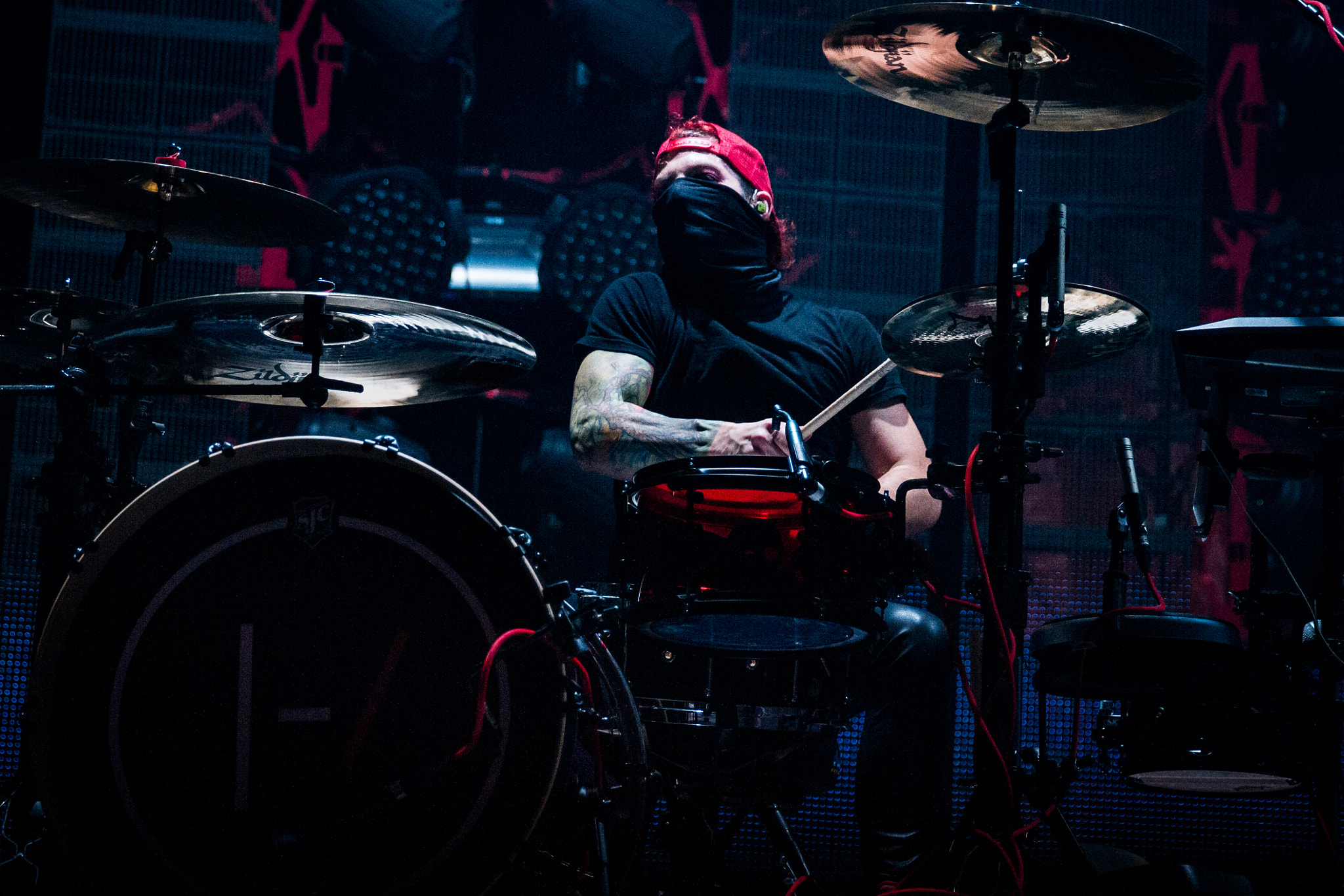 Canon EF 24-70mm F2.8L II USM sample photo. Twenty one pilots @ bhb pavilion photography