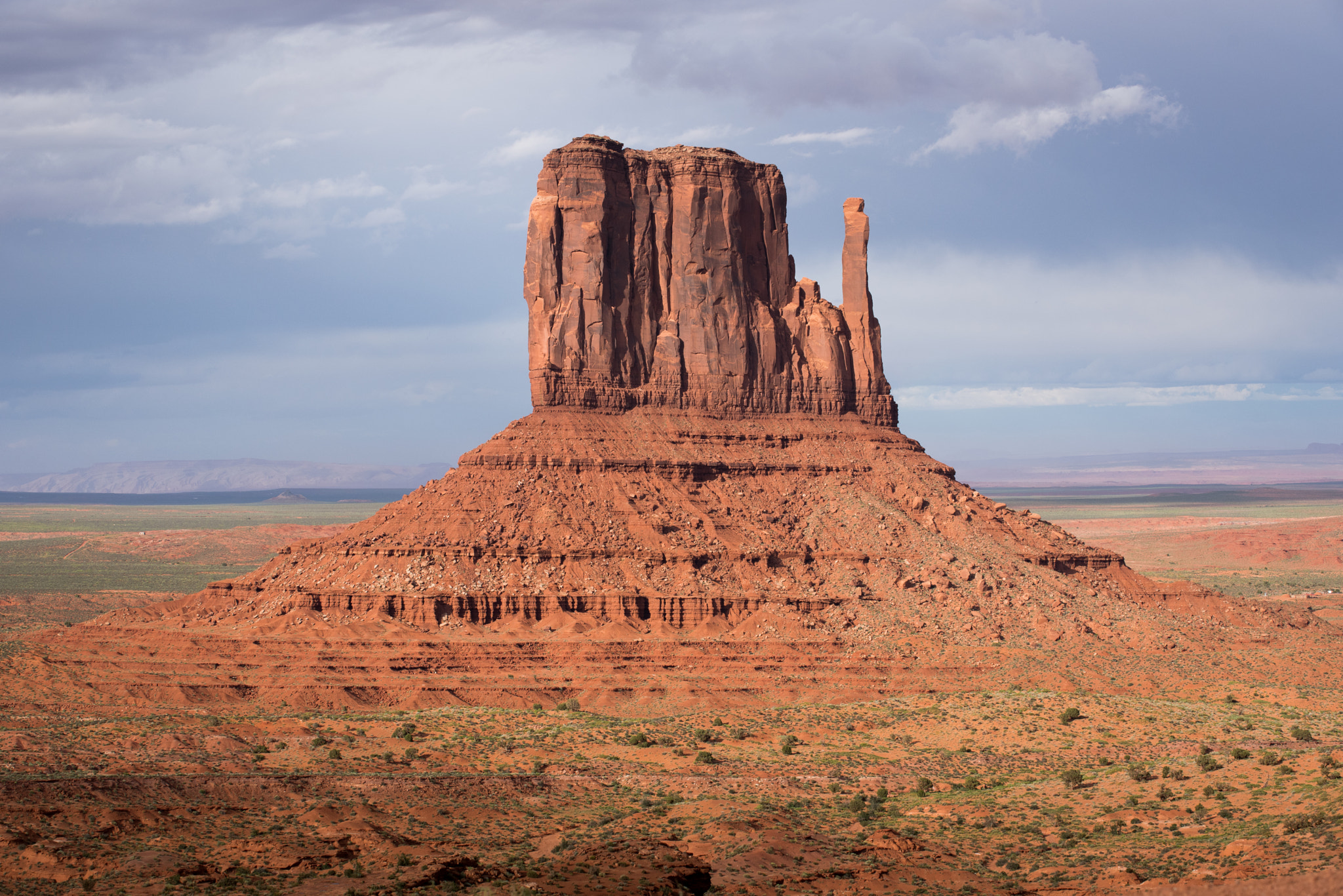 Nikon D750 + Tamron SP AF 70-200mm F2.8 Di LD (IF) MACRO sample photo. Monument valley photography