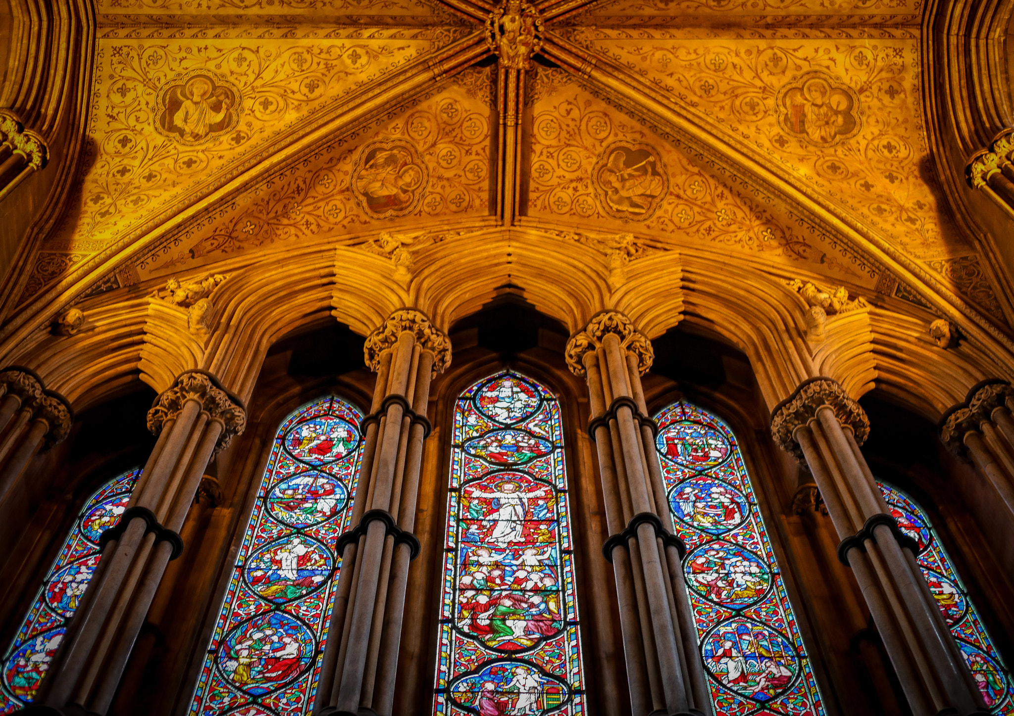 Canon EF 50mm F1.8 II sample photo. Worcester cathedral photography