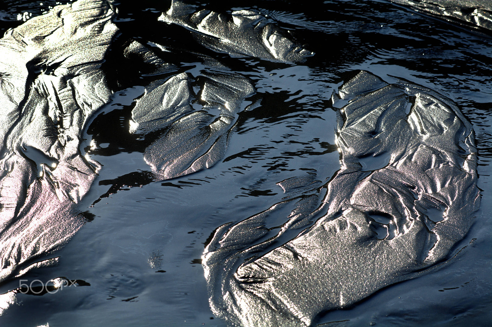 Nikon AF-Nikkor 80-200mm F2.8D ED sample photo. Sun light reflecting of a stream flowing across a photography