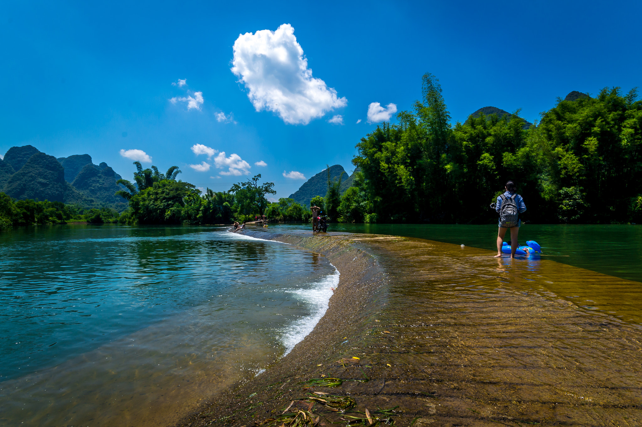 Sigma 10-20mm F4-5.6 EX DC HSM sample photo. China 2016 photography