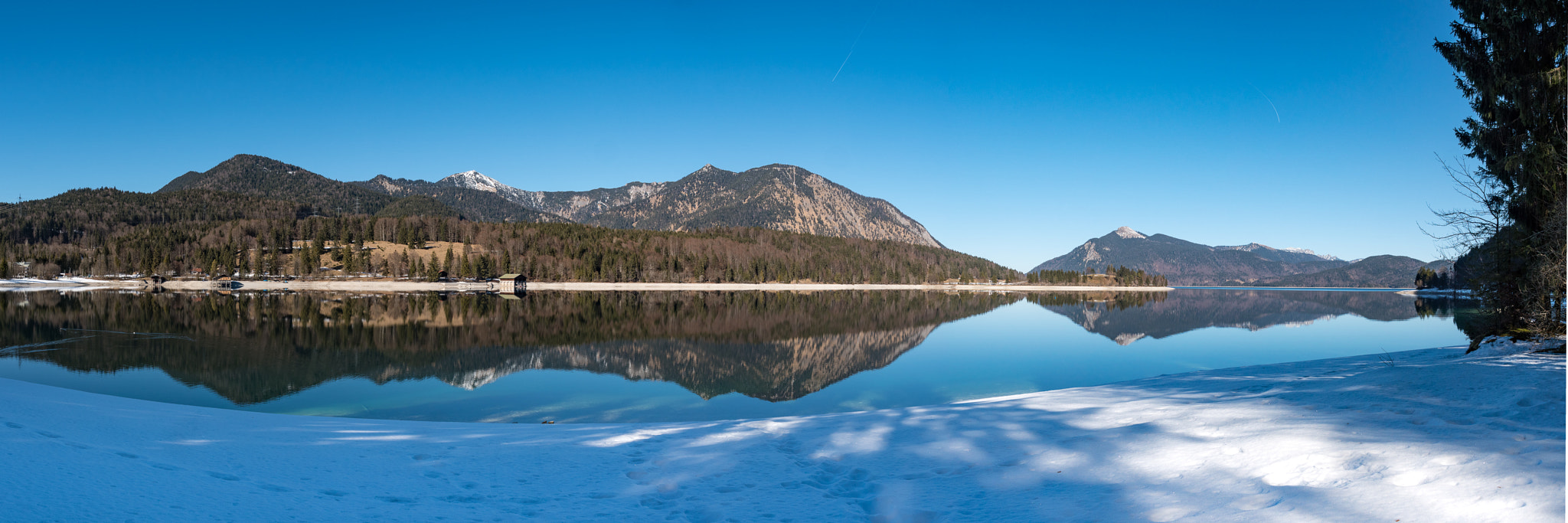 Panasonic Lumix G X Vario 12-35mm F2.8 ASPH Power OIS sample photo. Walchensee photography