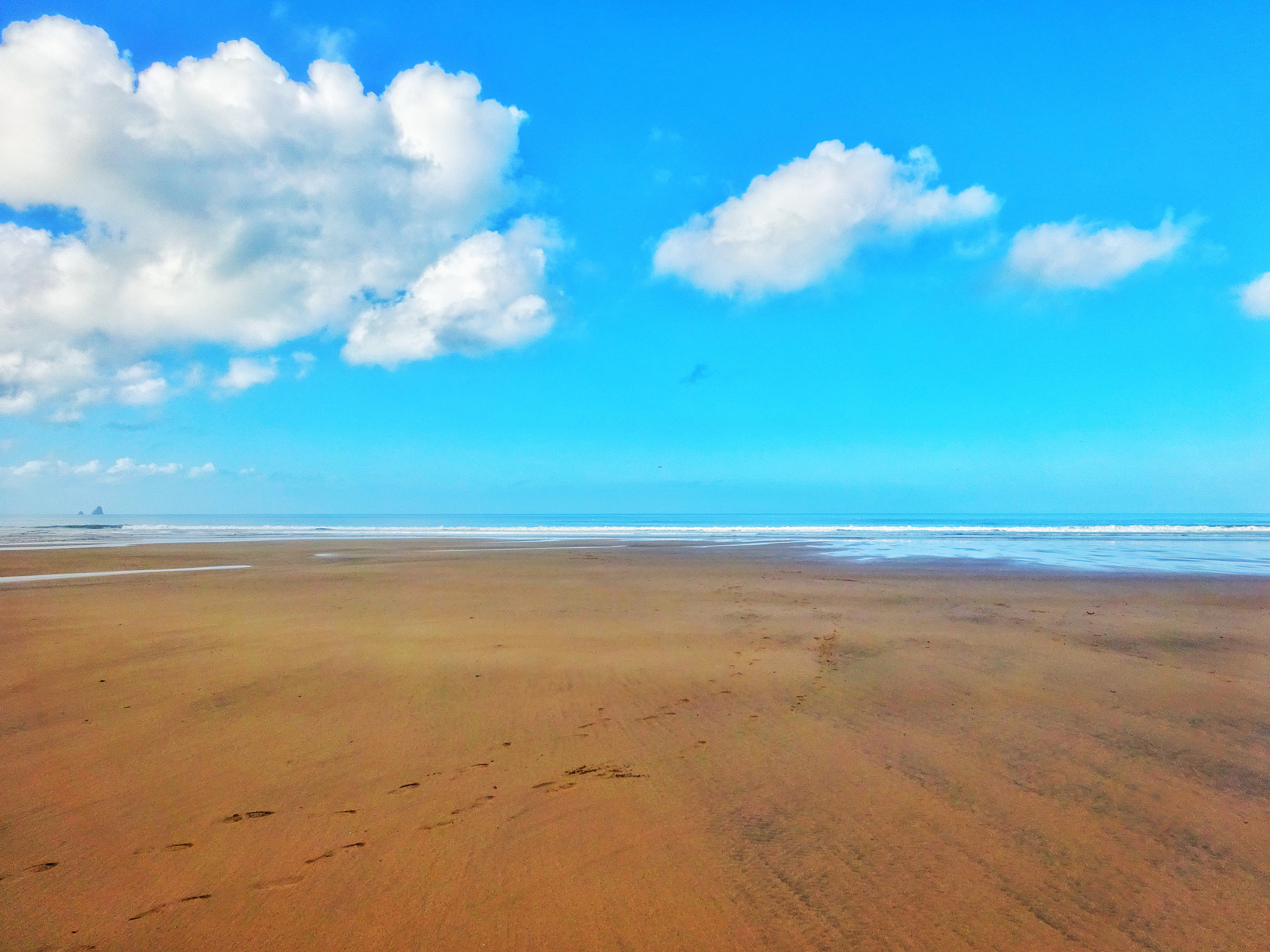 Sony 25-500mm F3.5-6.5 sample photo. Low tide photography