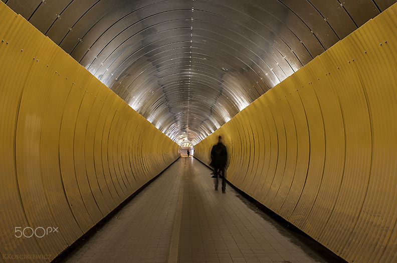 Nikon D300S + Nikon AF Nikkor 20mm F2.8D sample photo. Tunnel 2 photography