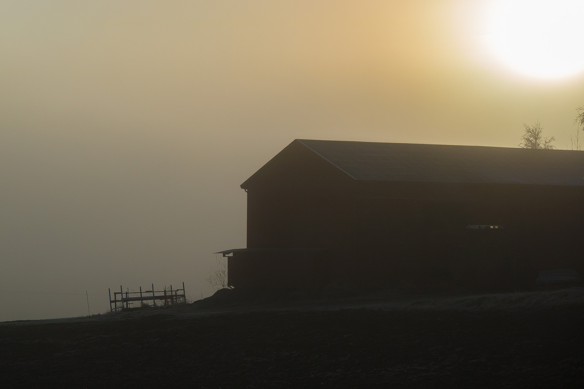Canon EOS M3 sample photo. The barn photography
