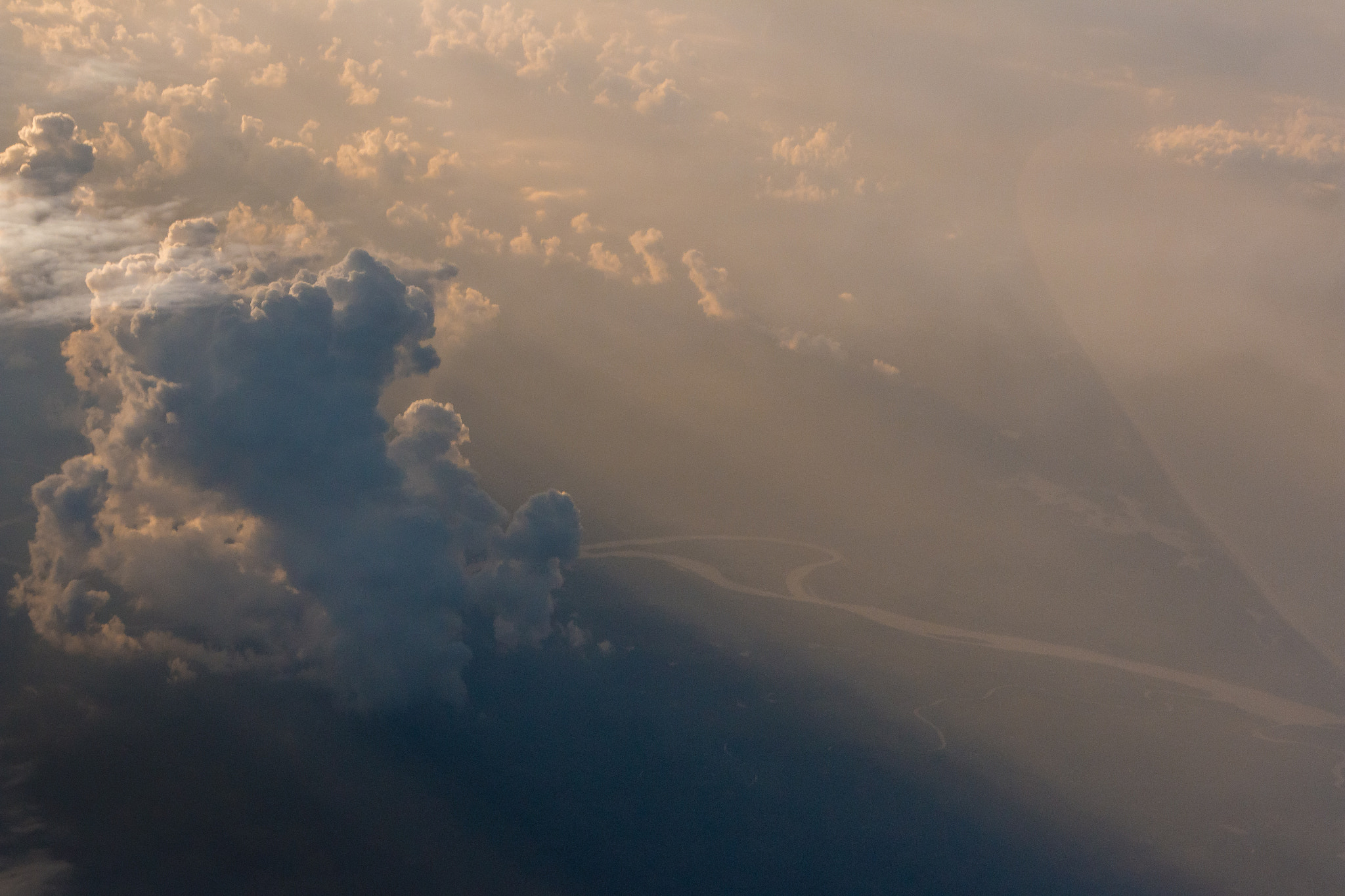 Canon EOS 70D + EF75-300mm f/4-5.6 sample photo. Aeropuerto photography
