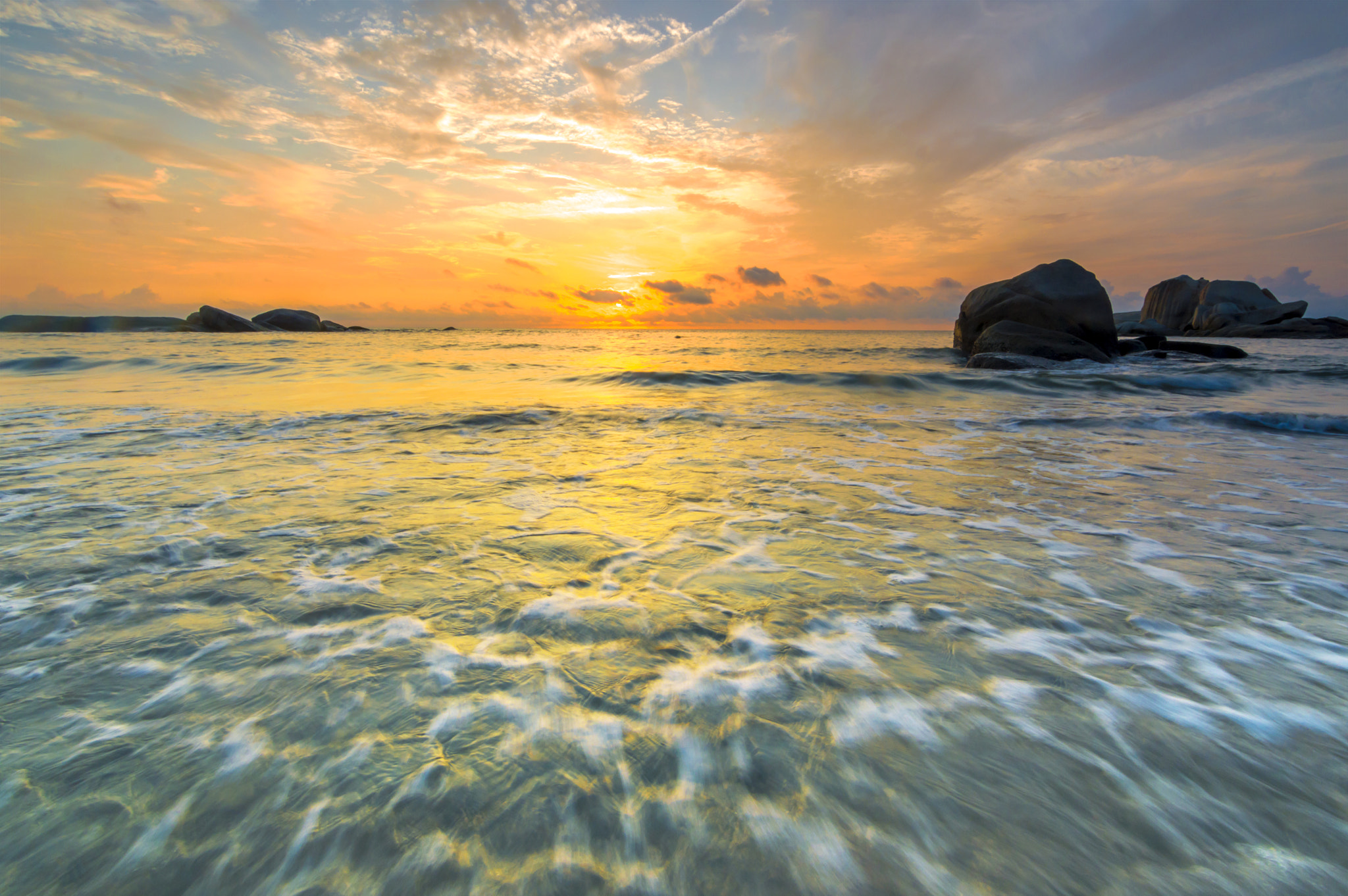 Nikon D3200 sample photo. Beach with sunrise background photography