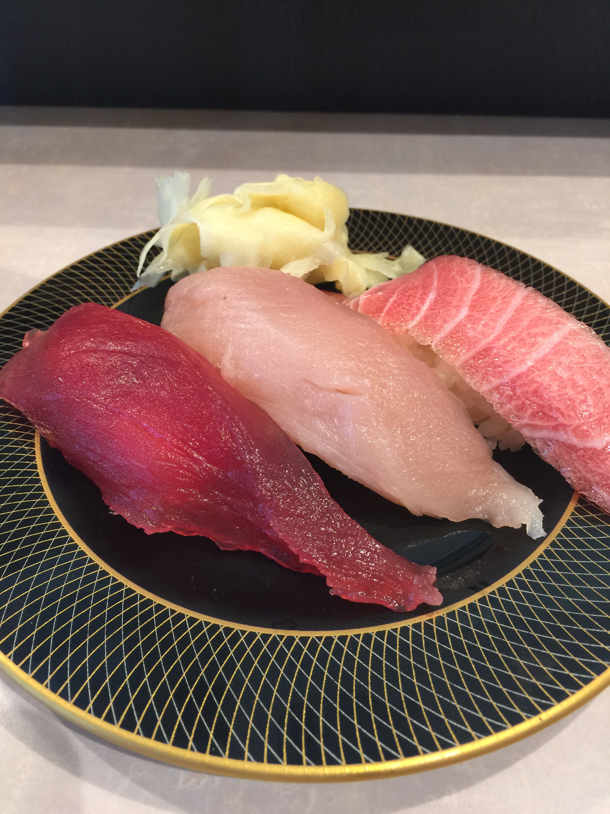 Apple iPhone7,1 sample photo. まぐろ三兄弟ŧ‹"(o'ч'o)ŧ‹"ŧ‹ photography