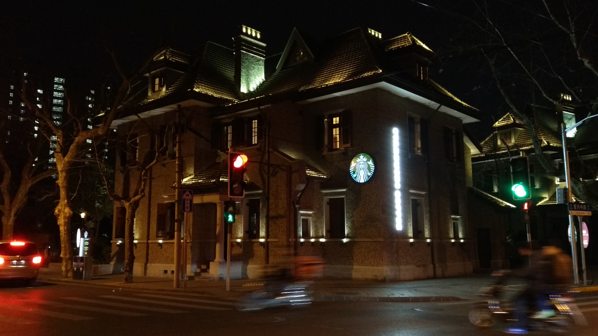 Xiaomi MI NOTE Pro sample photo. Just a house in night photography