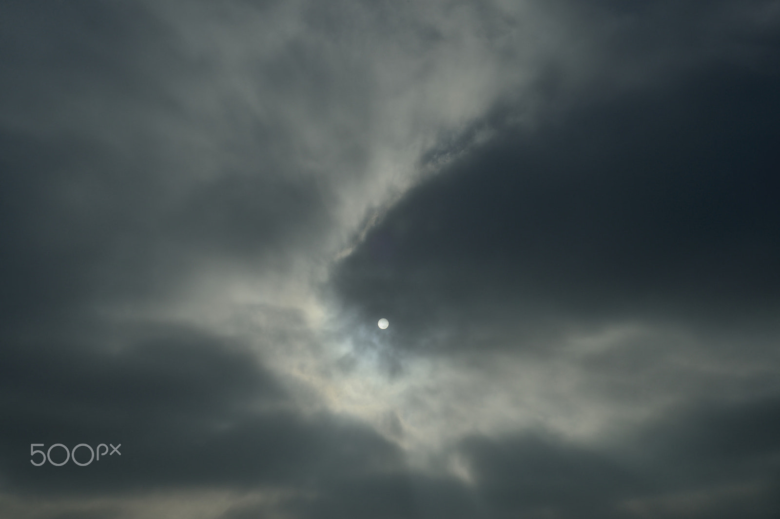Nikon D600 + Nikon AF Nikkor 50mm F1.8D sample photo. After the rain comes sun photography