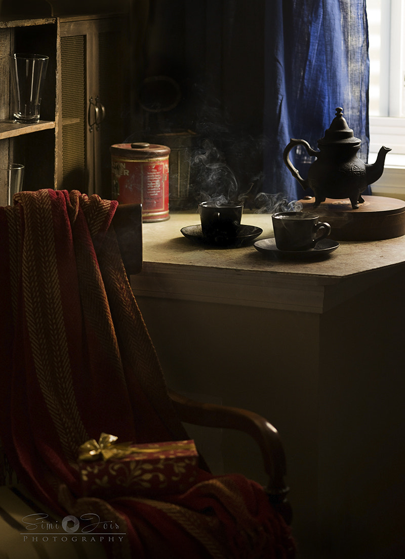 Sigma 105mm F2.8 EX DG Macro sample photo. Cozy tea time photography