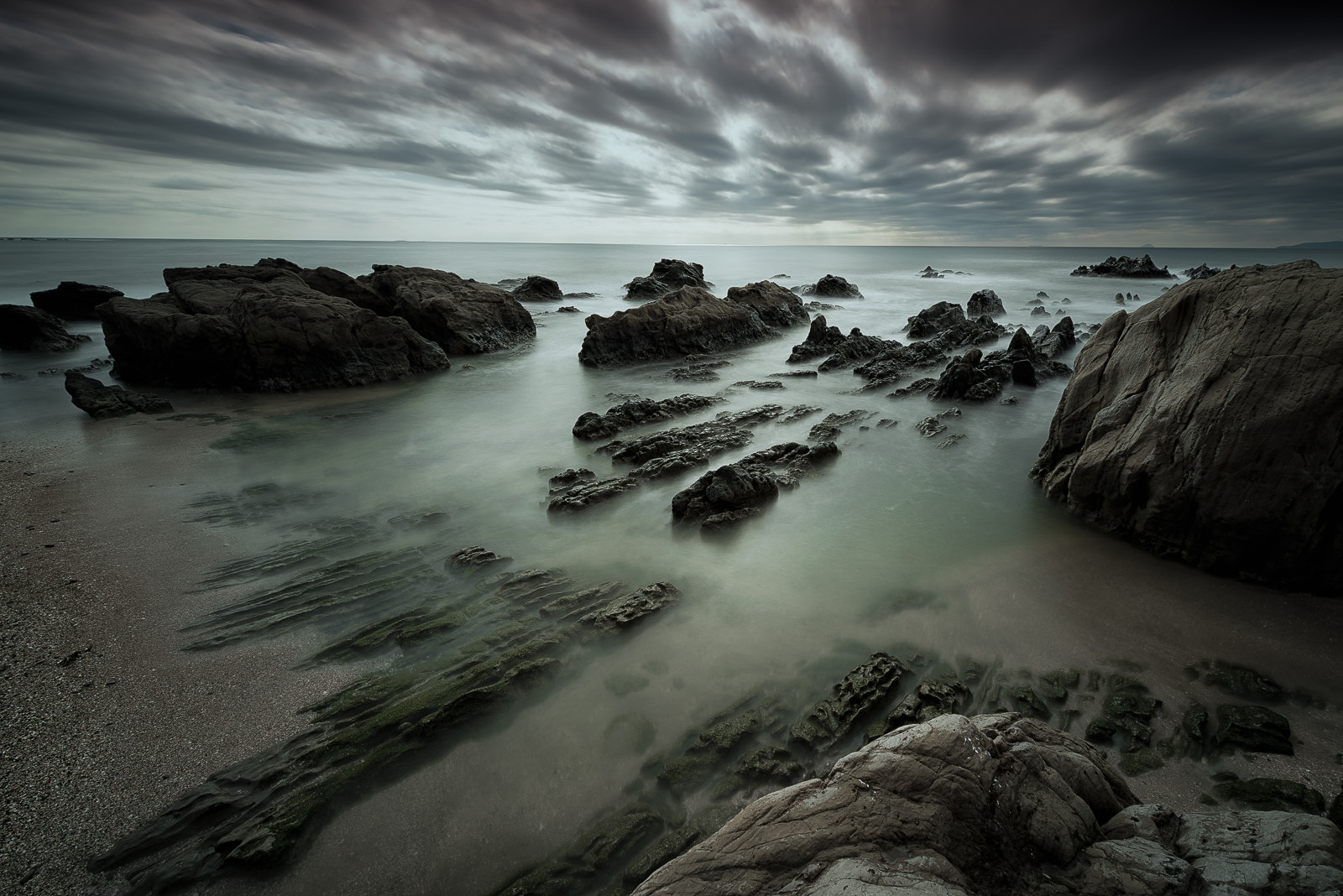 Nikon D810A + Nikon AF-S Nikkor 14-24mm F2.8G ED sample photo. Seascape under a cloudy sky photography