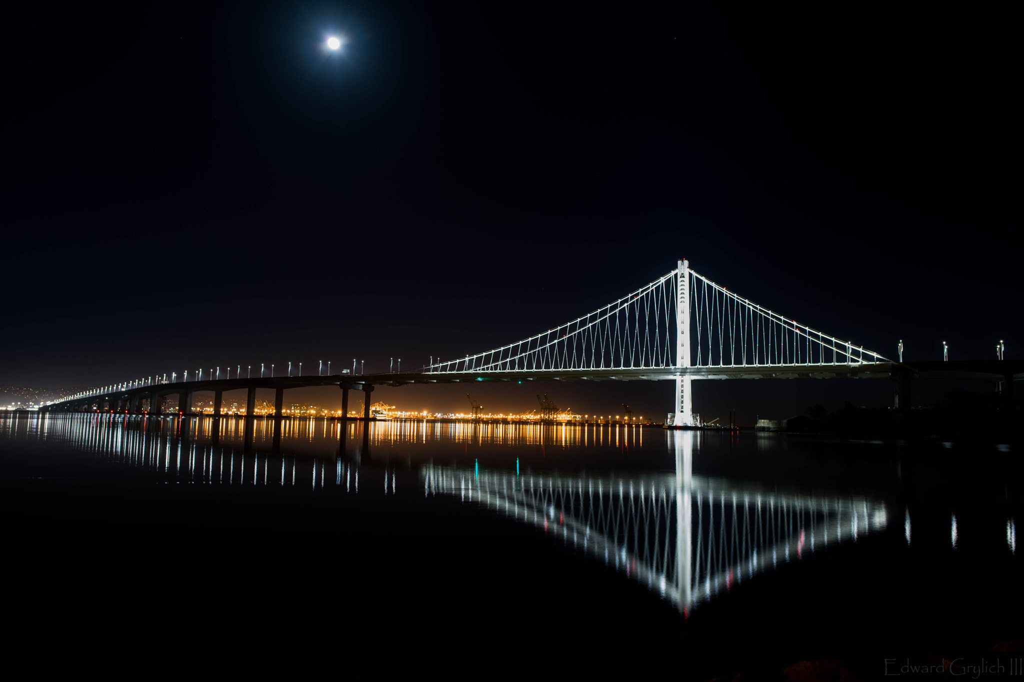 Nikon AF-S Nikkor 24mm F1.8G ED sample photo. West end aliens photography