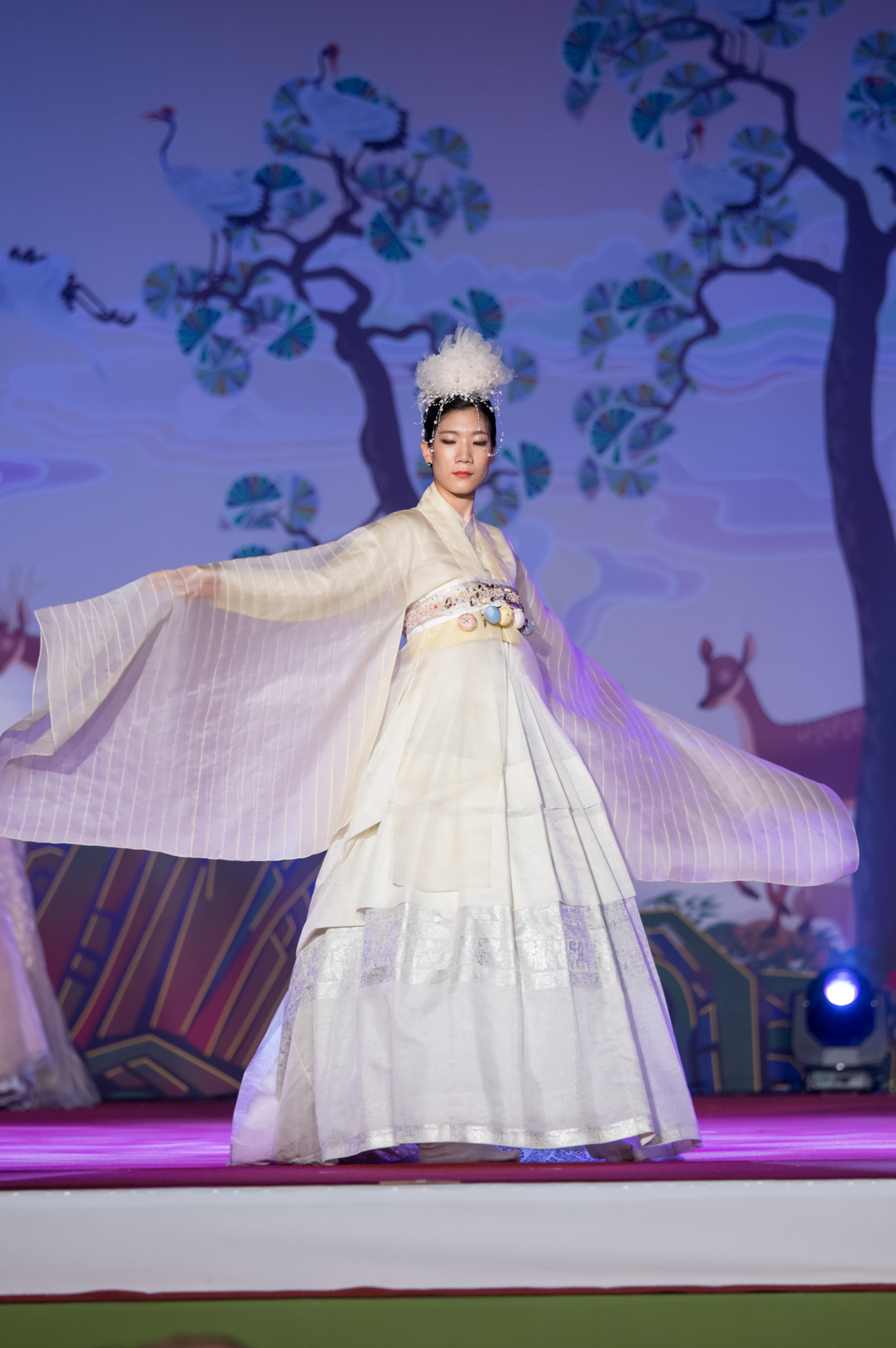 Pentax D FA* 70-200mm F2.8ED DC AW sample photo. Hanbok fashion show photography