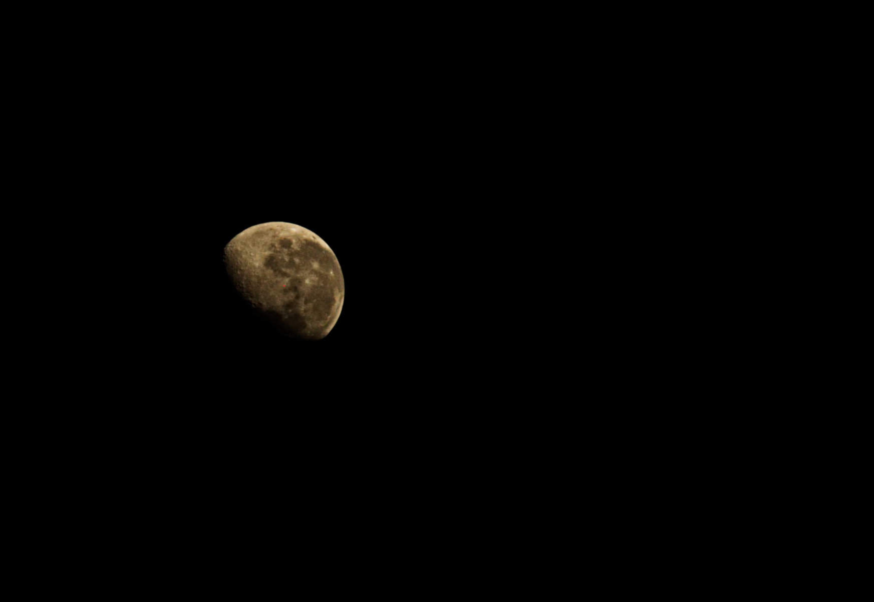 Canon EOS 7D sample photo. Moon with red dot photography