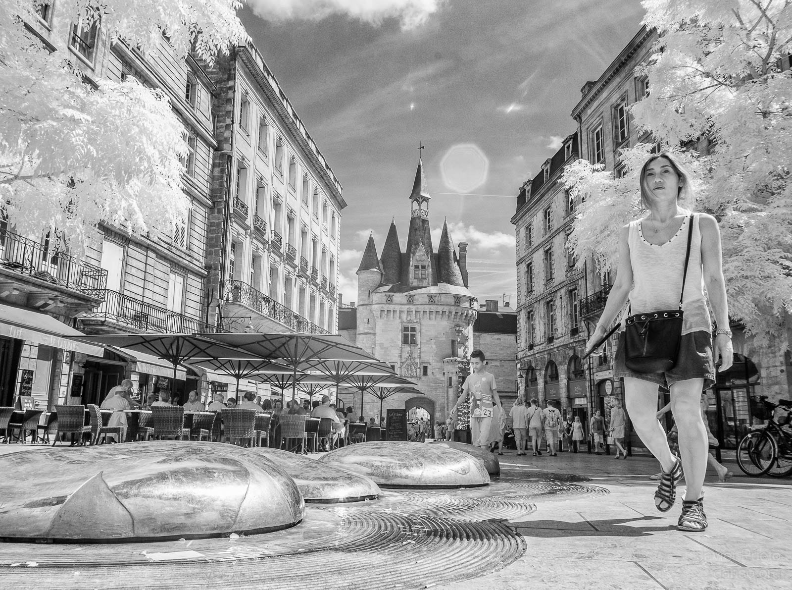 Sony Alpha NEX-5N sample photo. Place de palais photography