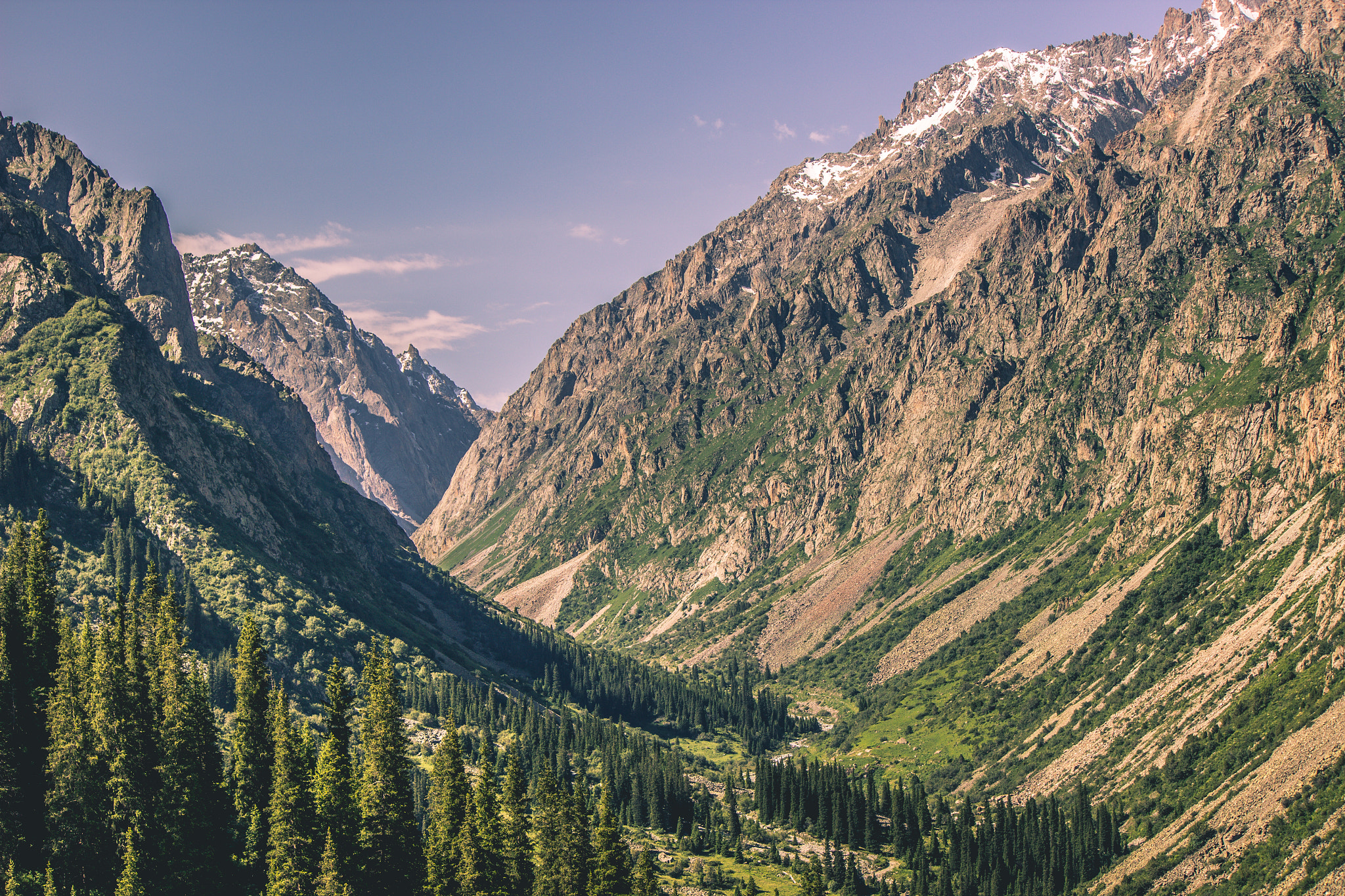 Canon EF-S 55-250mm F4-5.6 IS sample photo. Ala-archa pass photography