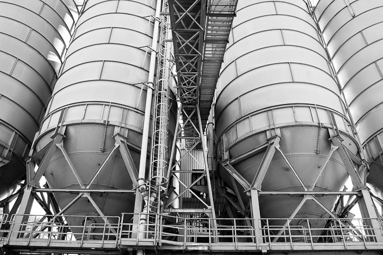 Nikon D70 sample photo. Industrial photography