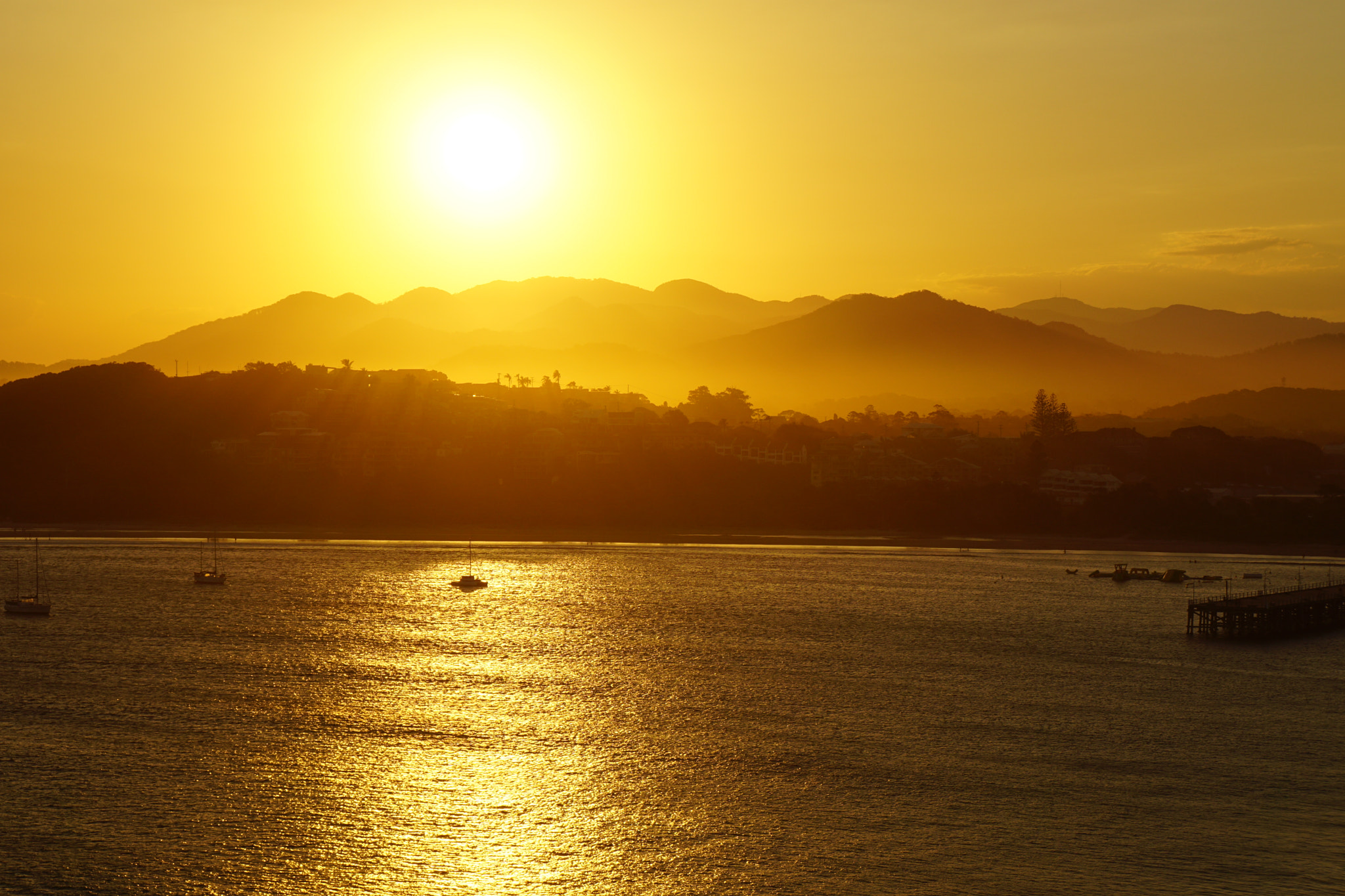 Sony E 18-55mm F3.5-5.6 OSS sample photo. Sunset photography
