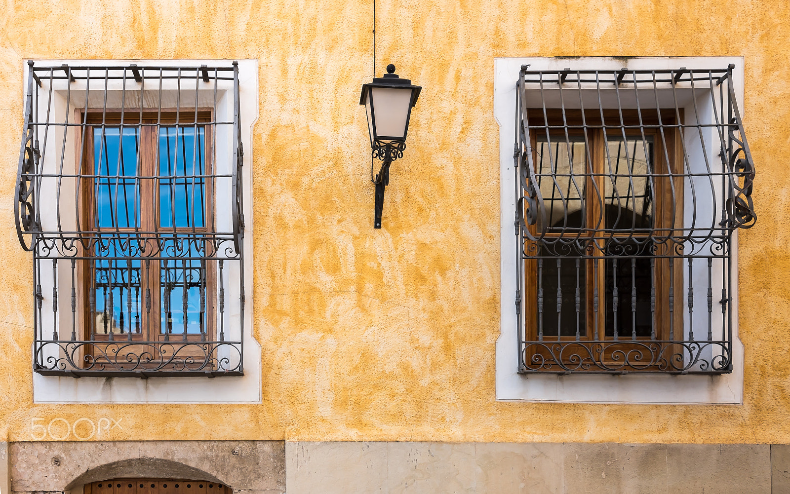 Fujifilm X-E2S sample photo. Facade of old house ii photography