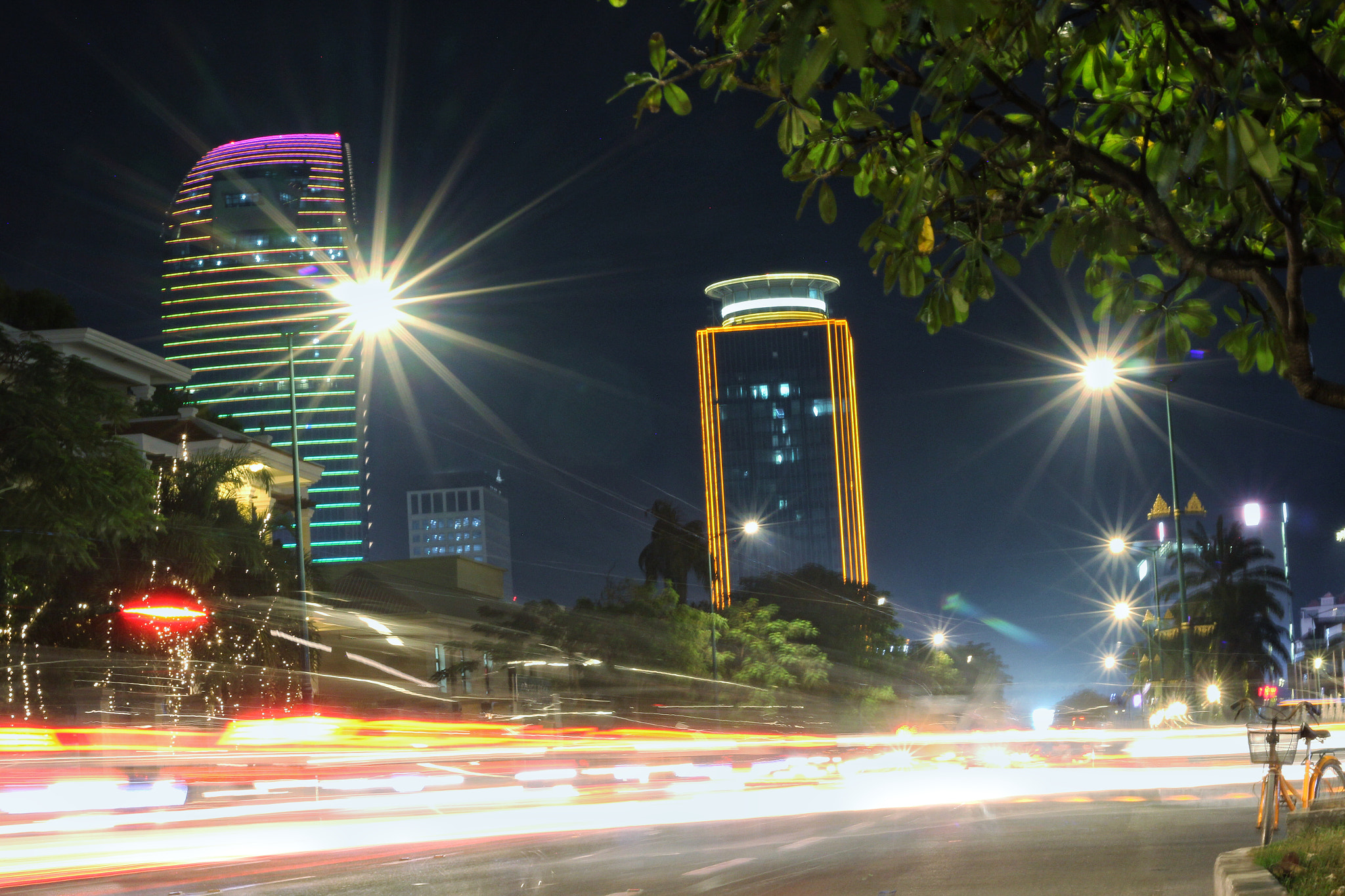 Canon EOS 550D (EOS Rebel T2i / EOS Kiss X4) sample photo. Phnom penh cambodia photography