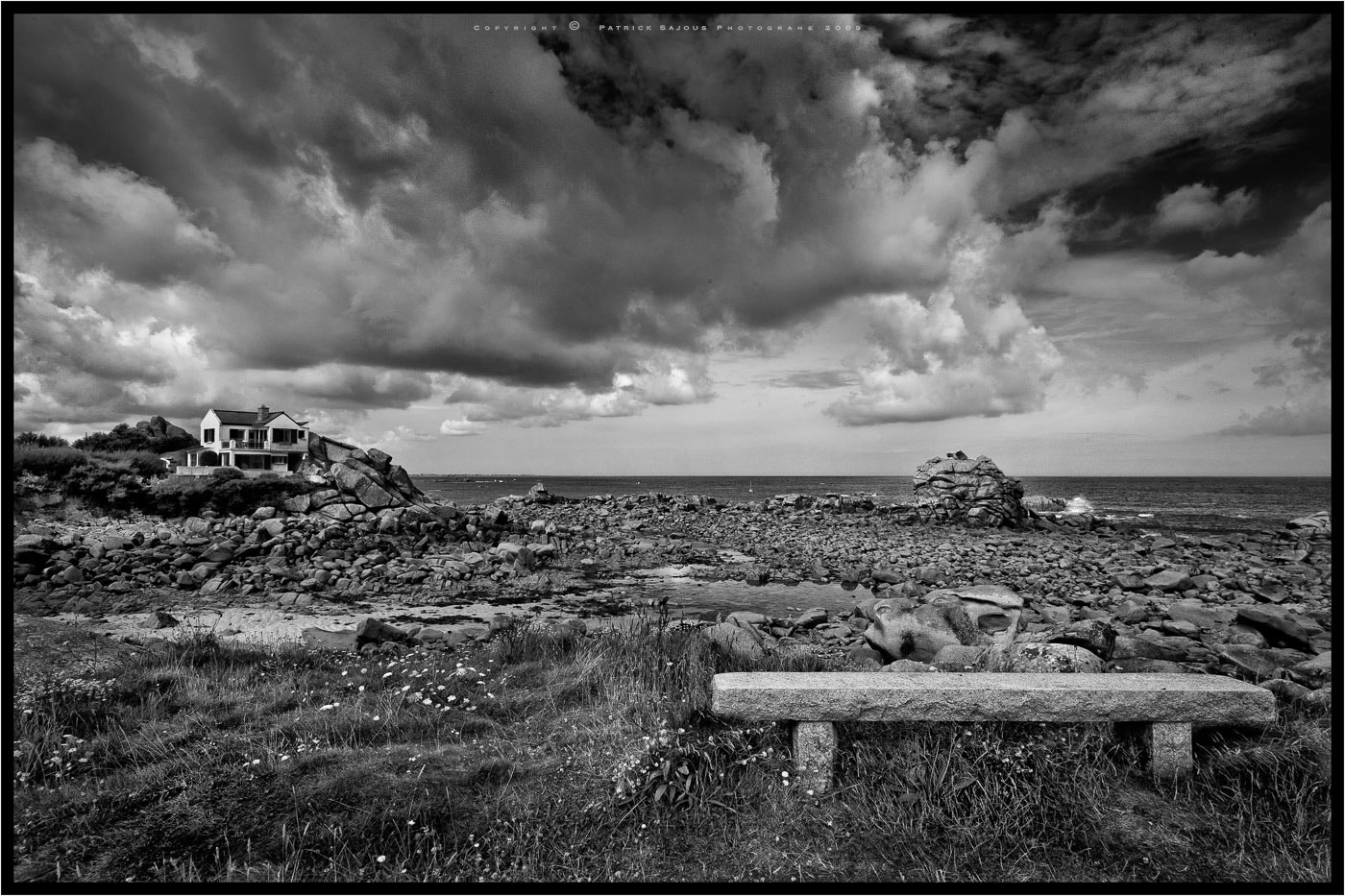 Canon EOS 5D + Canon EF 20mm F2.8 USM sample photo. Contemplation photography