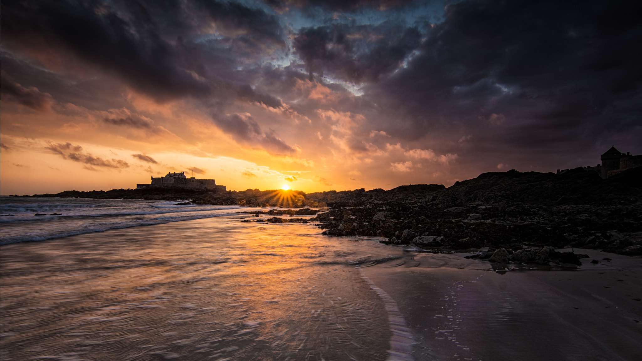 Sony SLT-A77 + 20mm F2.8 sample photo. St malo photography