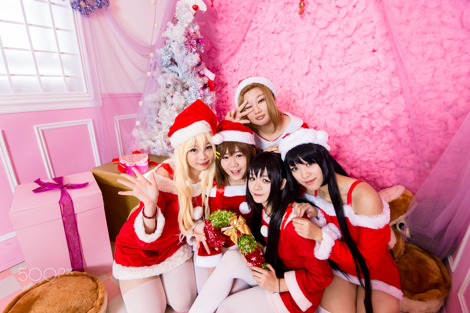 20mm F2.8 sample photo. K-on! christmas photography