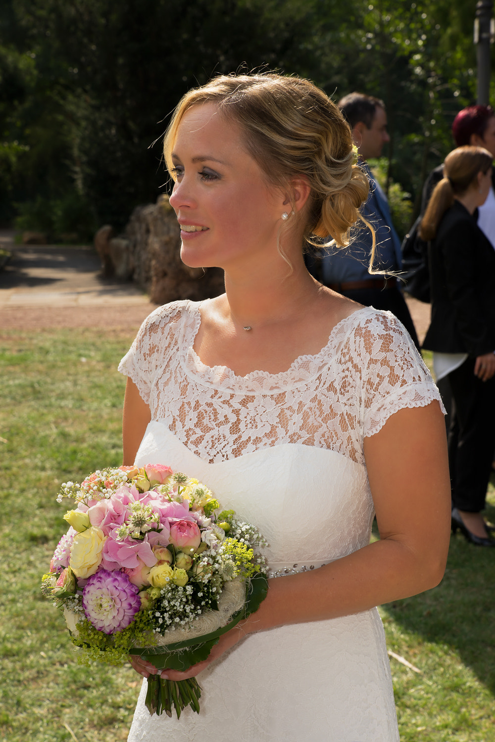 24-70mm F2.8-2.8 SSM sample photo. Yvonne photography