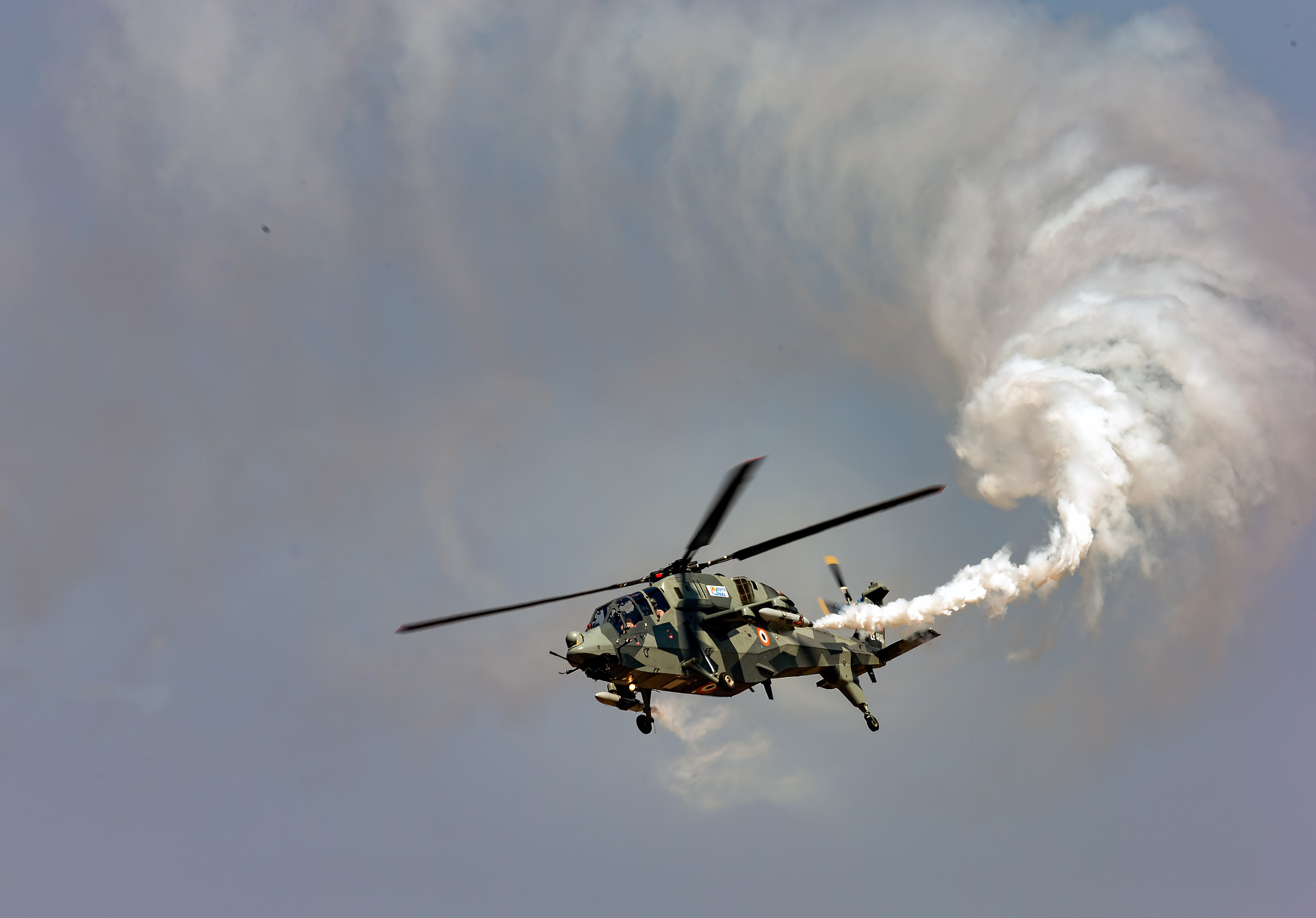 Canon EOS-1D X + Canon EF 600mm F4L IS II USM sample photo. The light combat helicopter photography