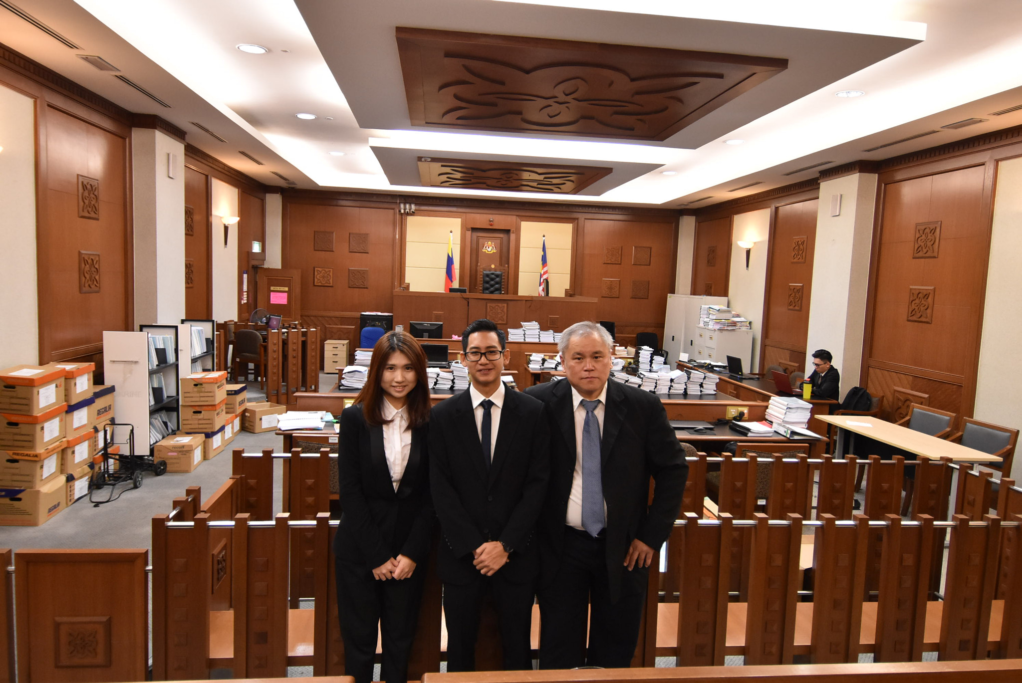 Nikon D5500 sample photo. Lawyer in court [ spot me] photography