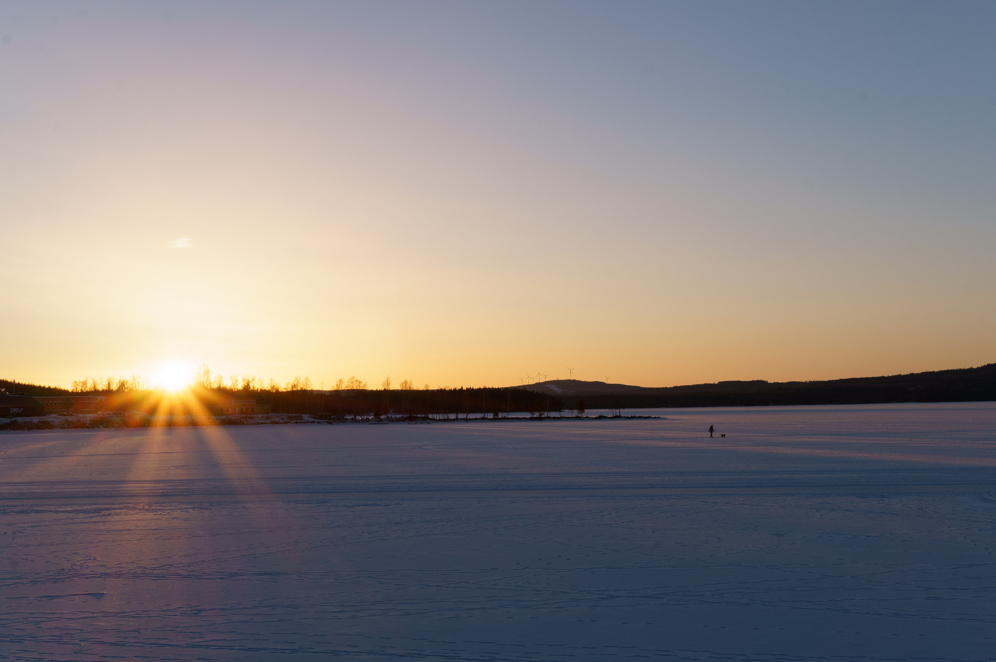 Sony Alpha a5000 (ILCE 5000) + Sigma 30mm F2.8 EX DN sample photo. End of the day photography