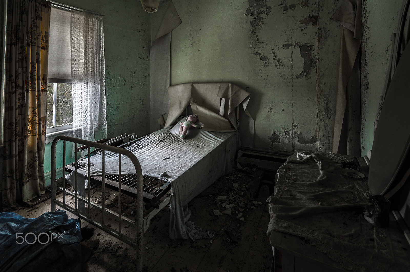 Sigma 10-20mm F4-5.6 EX DC HSM sample photo. Eternal sleep photography